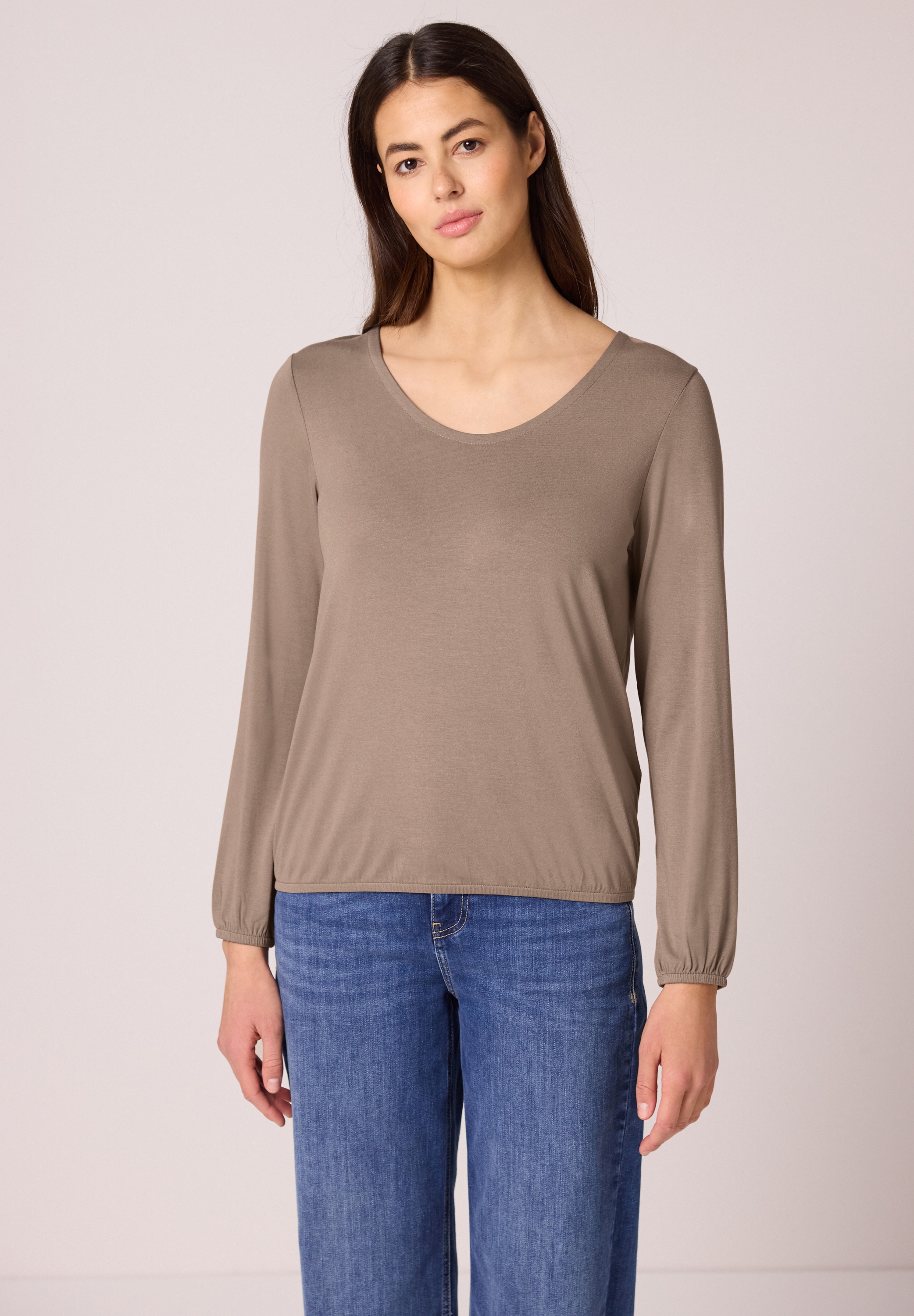 STREET ONE Langarmshirt mit abgerundetem V-Ausschnitt günstig online kaufen