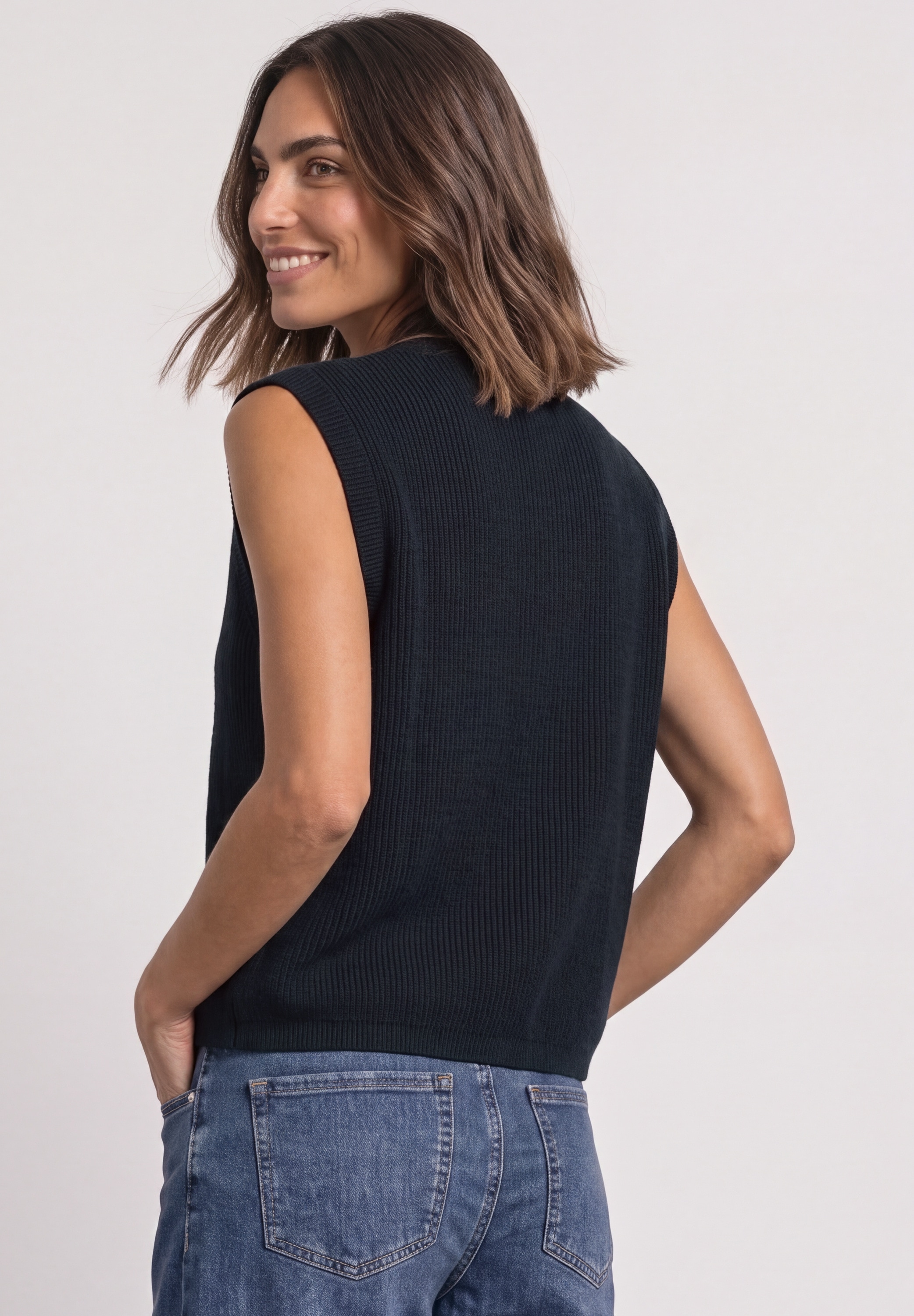 STREET ONE Kurzweste aus softem Materialmix