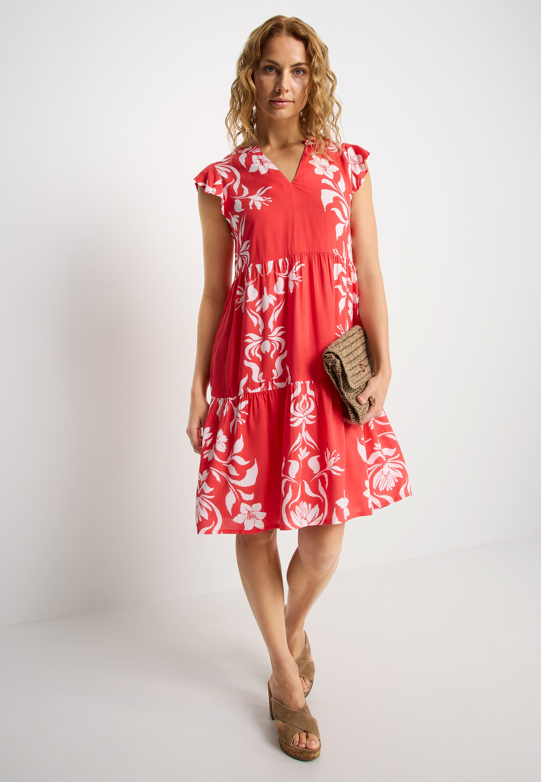 LASCANA Sommerkleid mit Blumenprint und süßen Flügelärmeln, Sommerkleid, Strandkleid