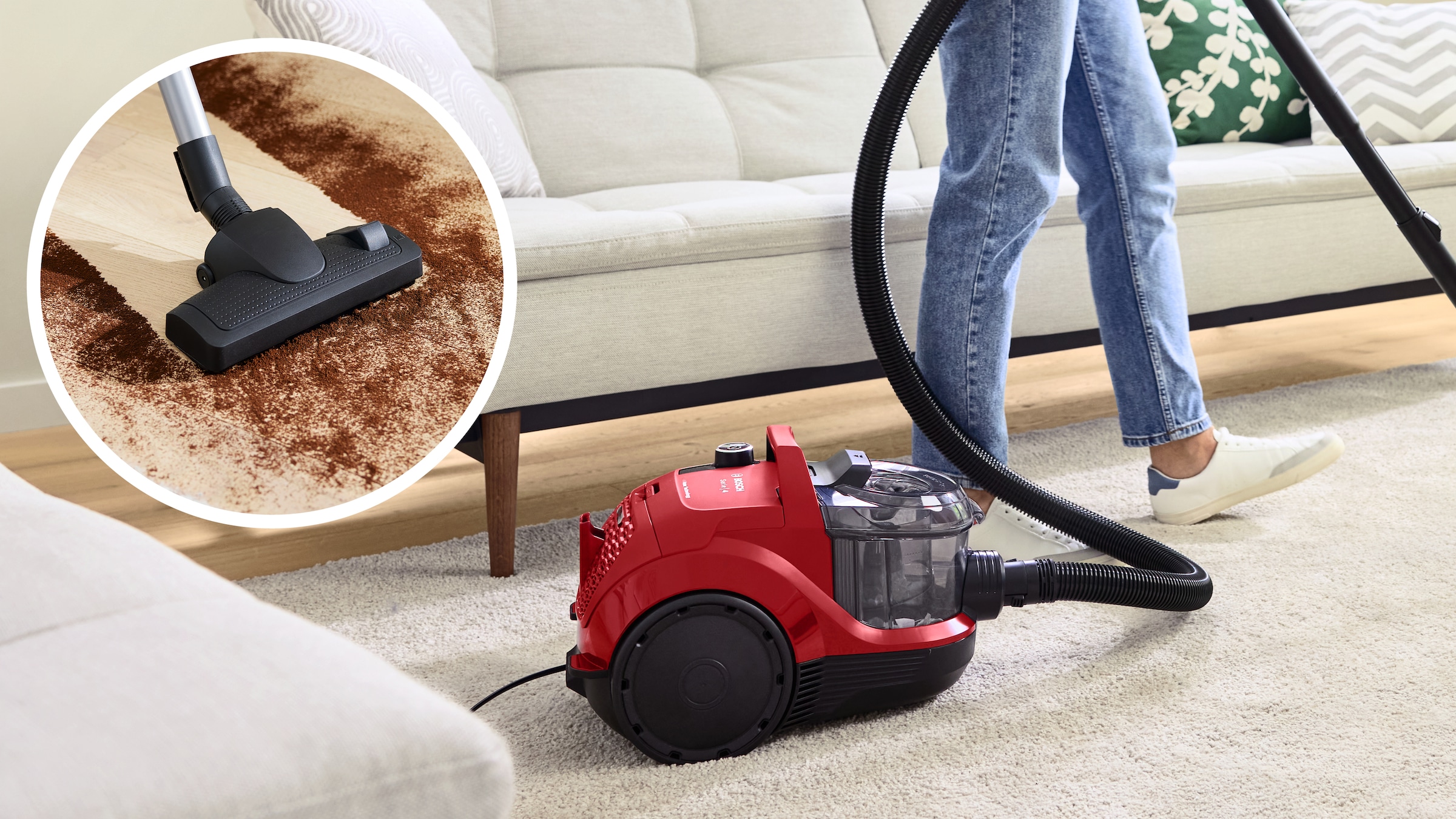 BOSCH Bodenstaubsauger »Serie 4 BGS21CAR, Hygiene-Filter, XXL-Polsterdüse, XXL-Fugendüse«, 750 W, beutellos, 10 J. Motorgarantie, ideal zur Fahrzeug-Innenreinigung, kompakt, rot