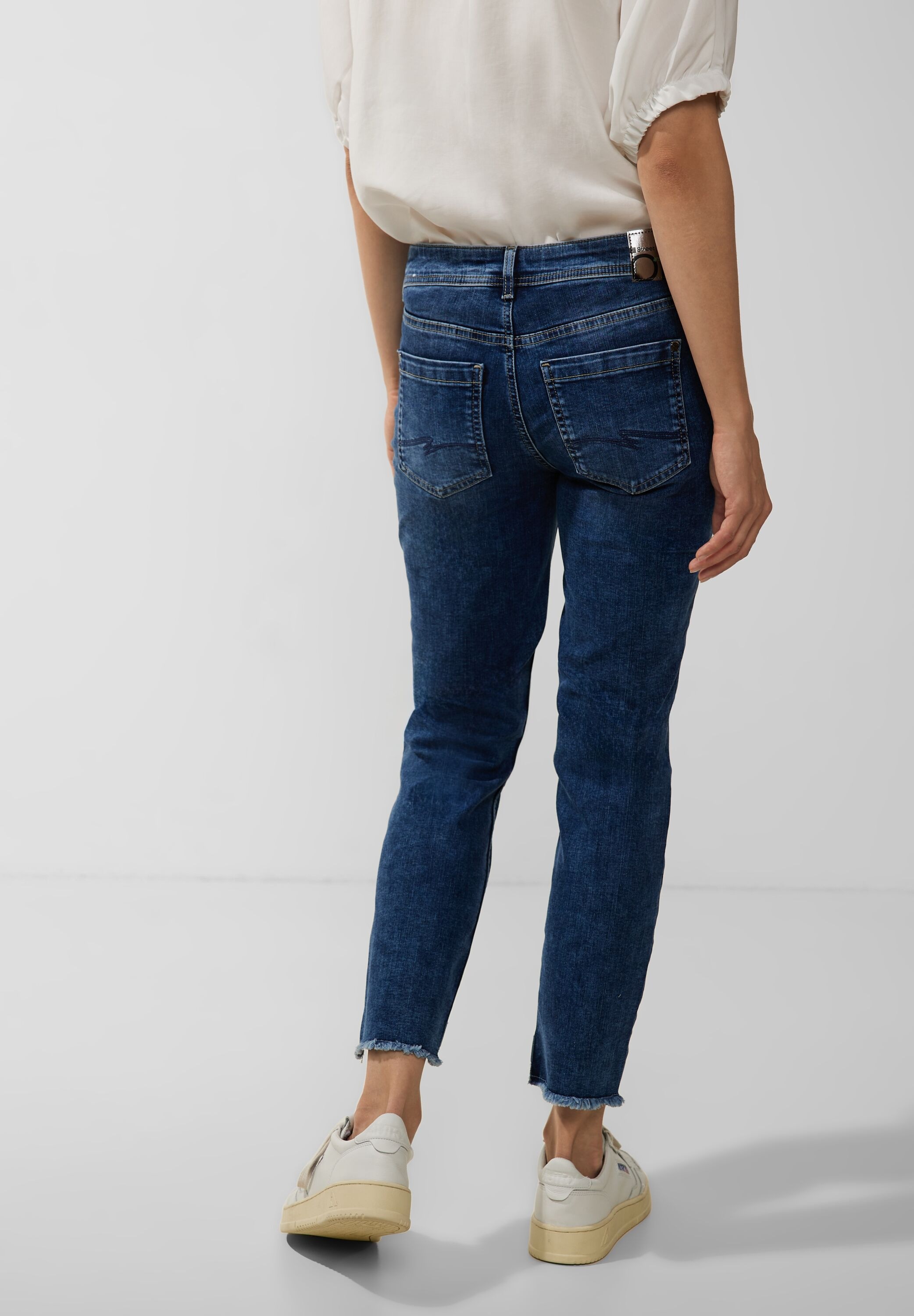 STREET ONE Comfort-fit-Jeans, Middle BAUR Waist bestellen 