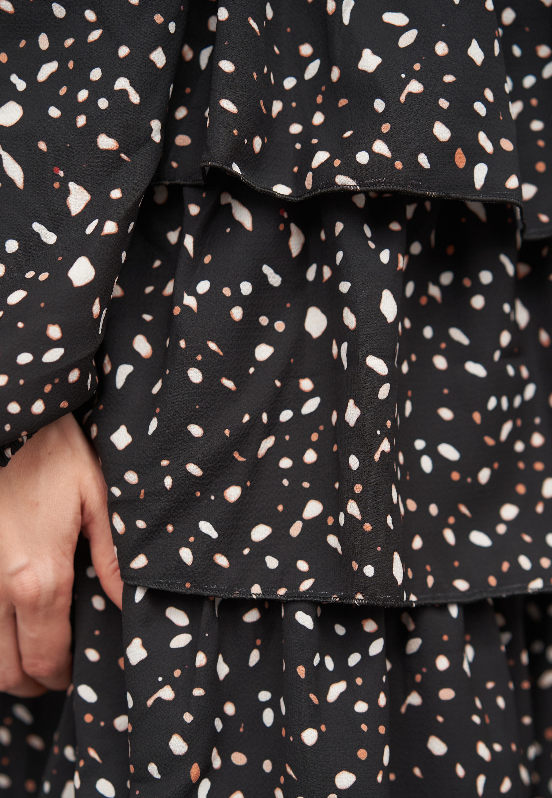 CLOUD 5IVE A-Linien-Kleid »CLOUD 5IVE Tiered Dress« 1 tlg.