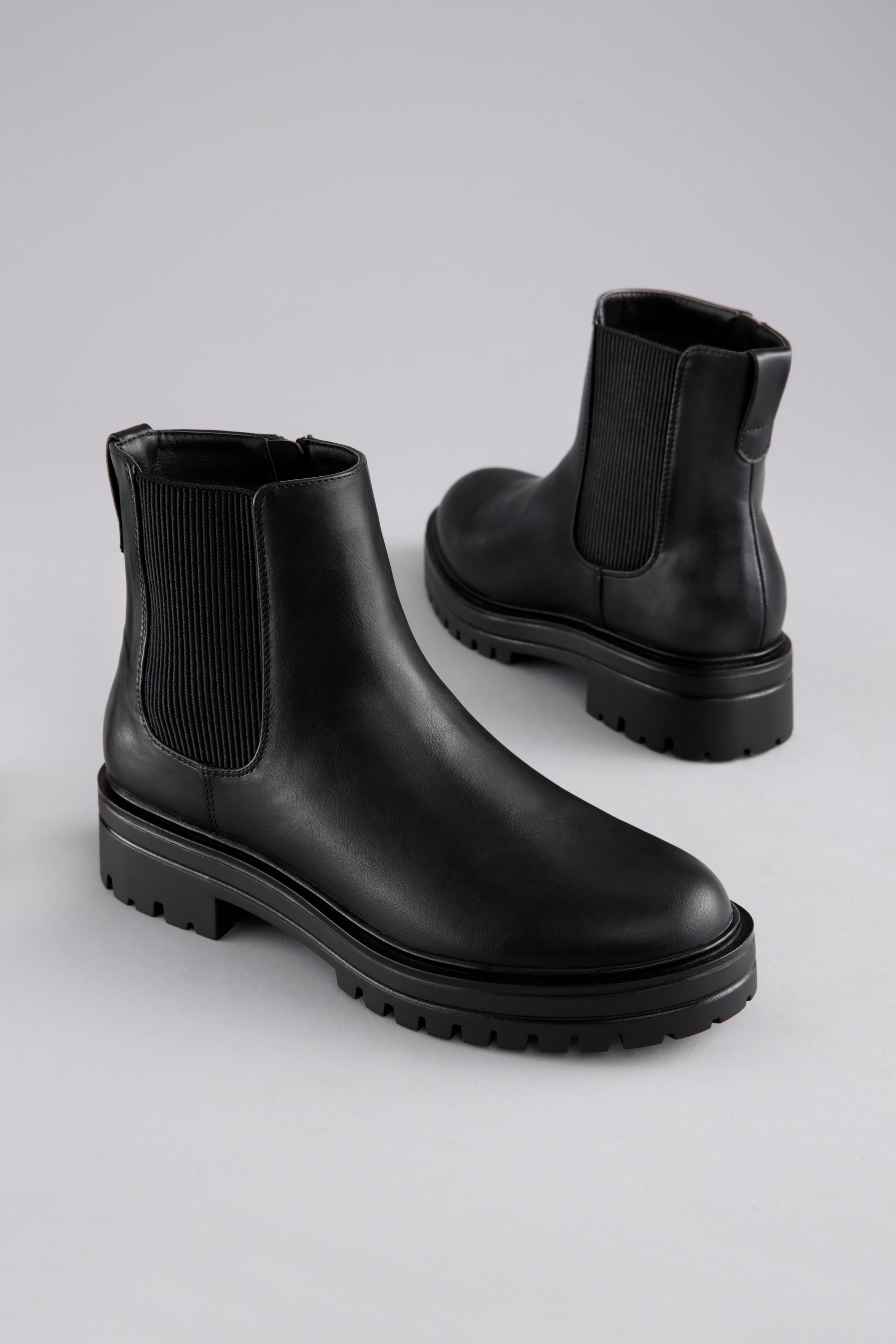 Aniston SHOES Chelseaboots Stiefelette, Blockabsatz, mit breitem Stretch