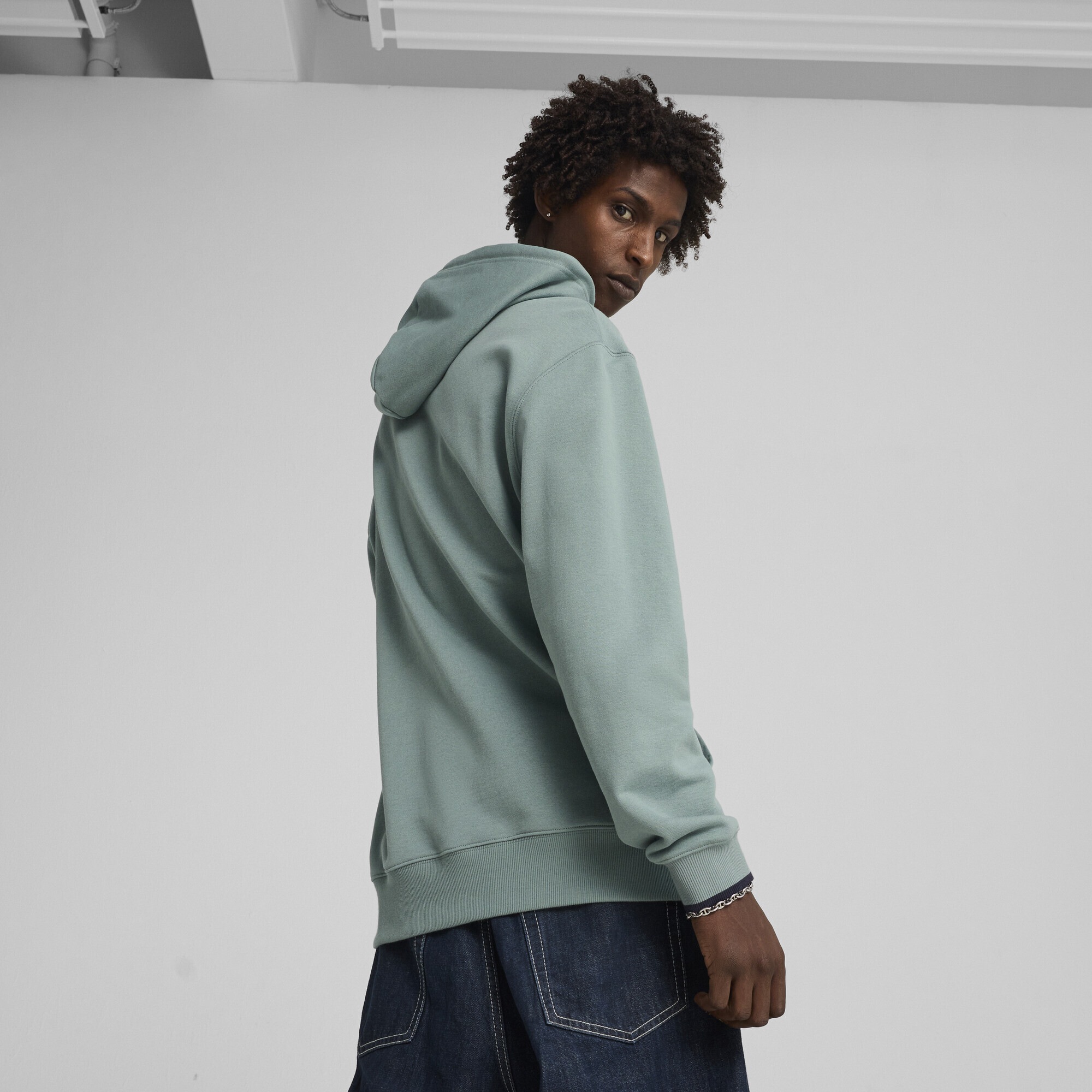 PUMA Hoodie »Wardrobe Essentials Graphic Hoodie Herren«
