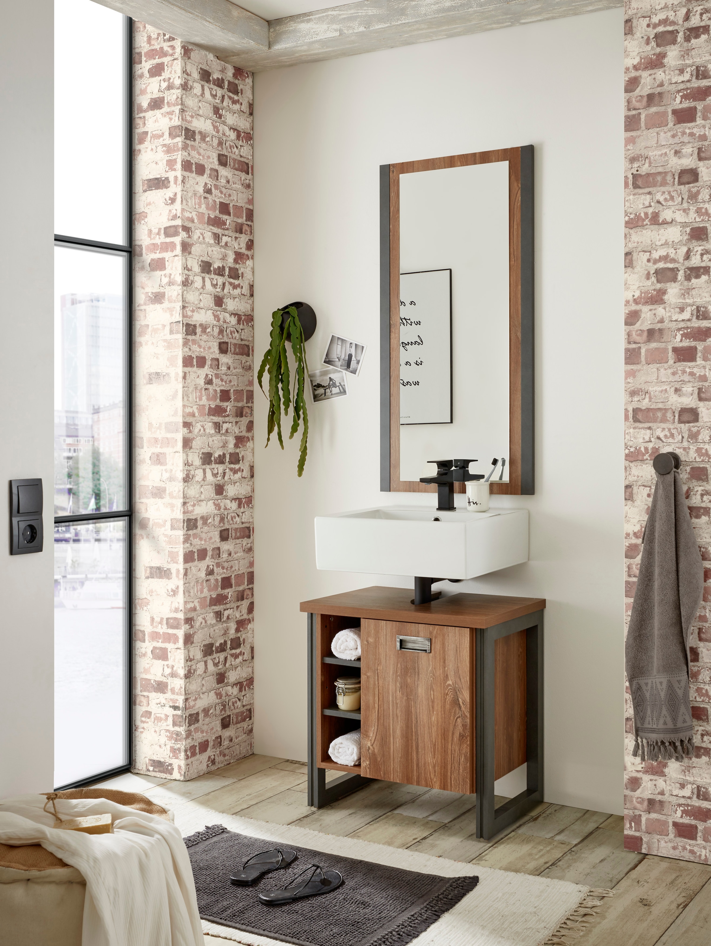 Home affaire Waschbeckenunterschrank »Detroit, Waschtisch mit Apothekergriff, Badschrank im Industrialdesign«, Eiche Dekor, mit offenen Fächern & Stauraum, Breite 61 cm