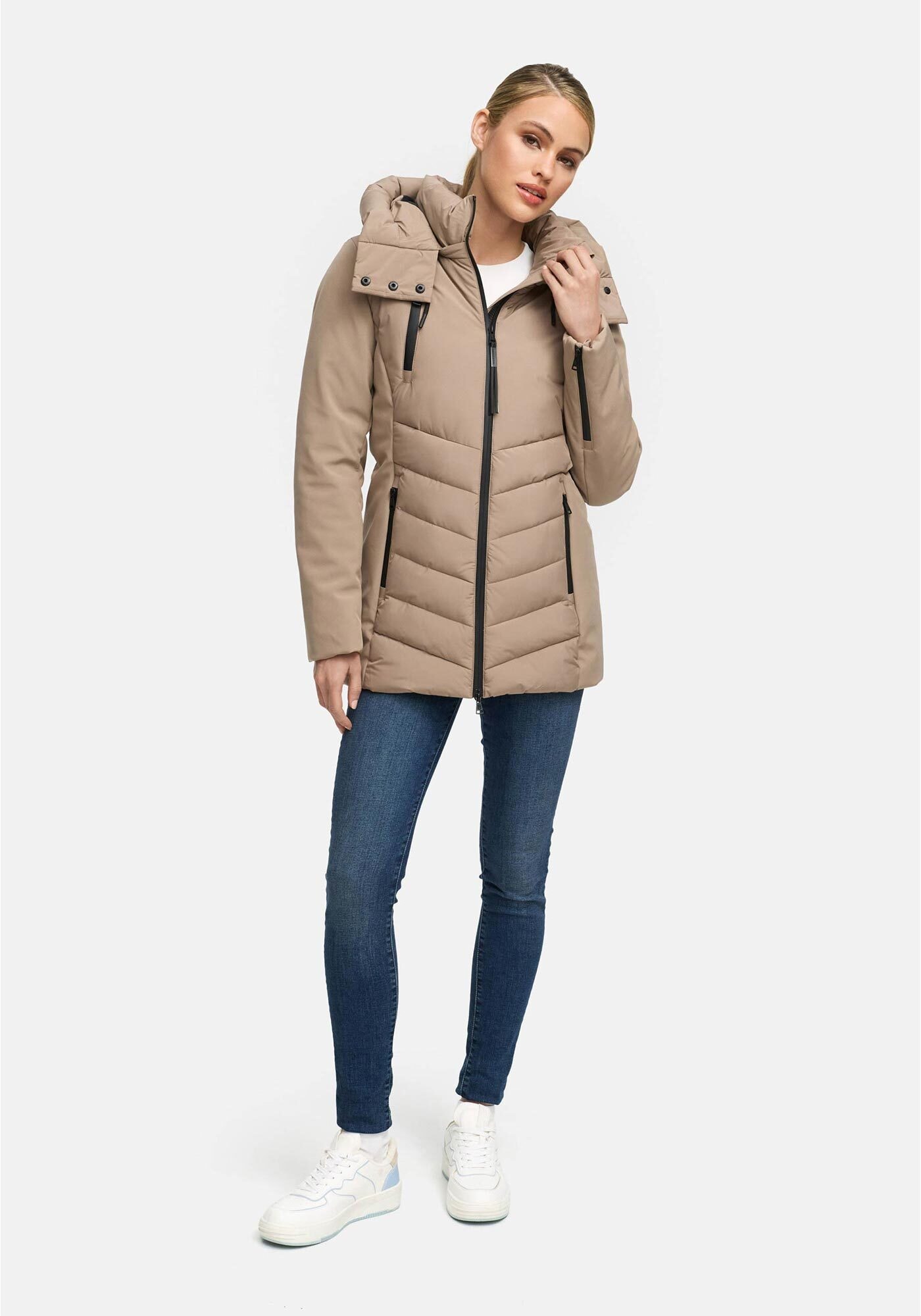 Marikoo Winterjacke »Tivaa«, Feminine Silhouette