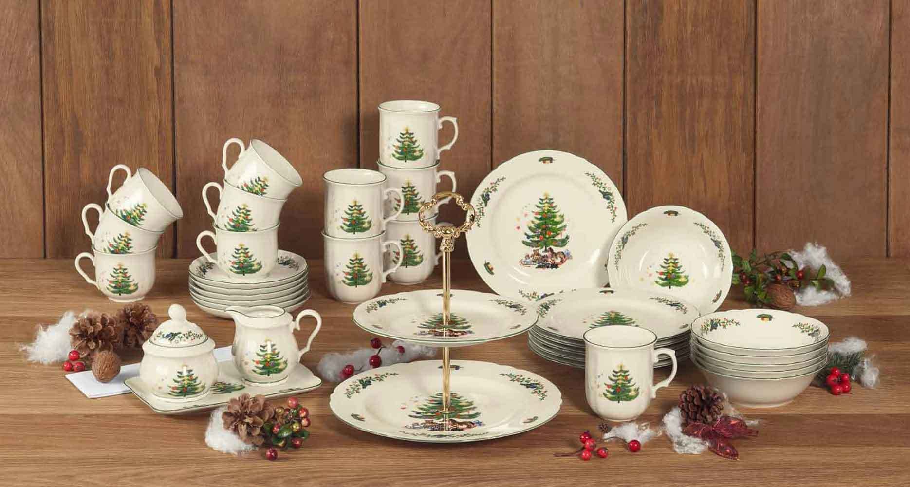 Seltmann Weiden Eierbecher »Eierbecher mit Ablage Marieluise Weihnachten ø 12,5 cm 6er Set weiß-grün« Spülmaschinengeeignet, Mikrowellengeeignet, Ofenfest, Salamandergeeignet, Kühlschrankgeeignet, Gefrierschrankgeeignet