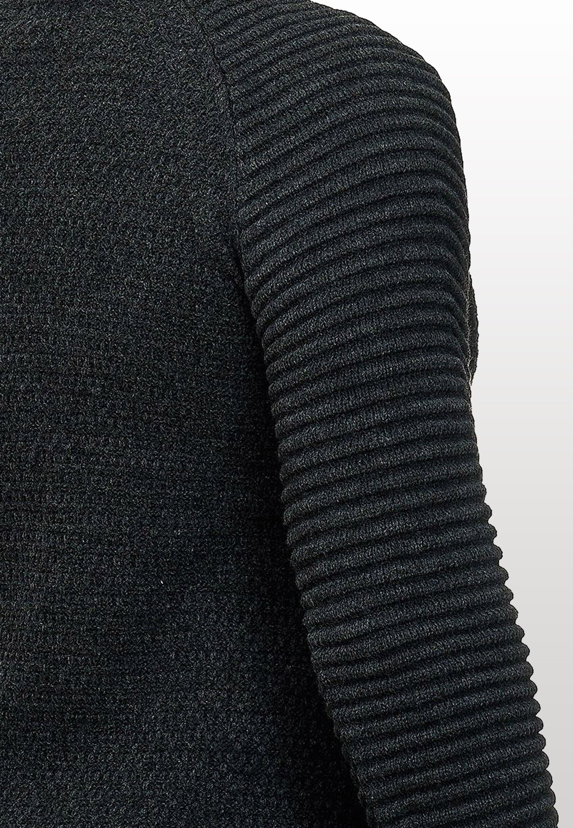 Rusty Neal Strickpullover, in modischem Grobstrick-Design