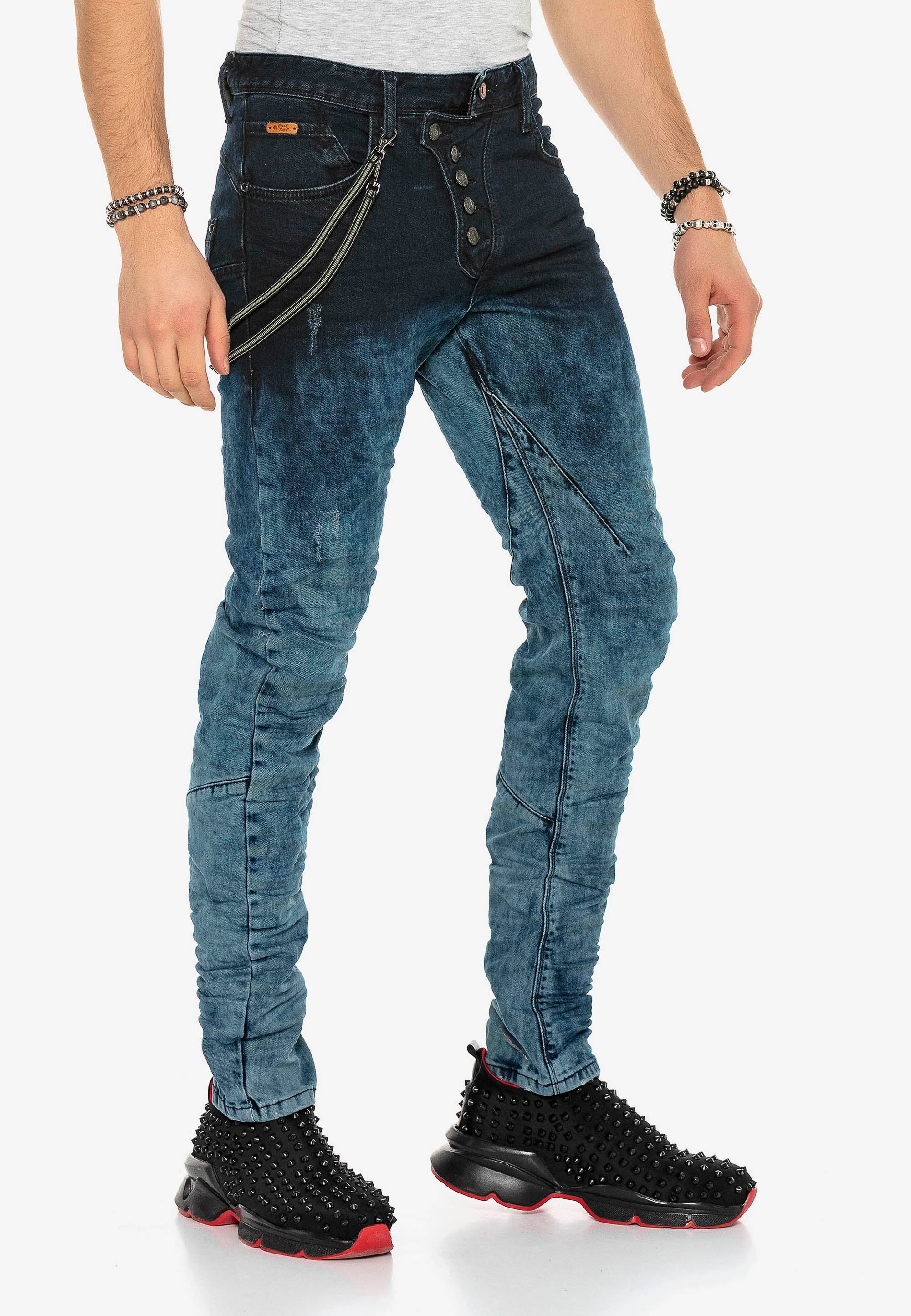 Cipo & Baxx Bequeme Jeans, im modernen Look in Straight Fit