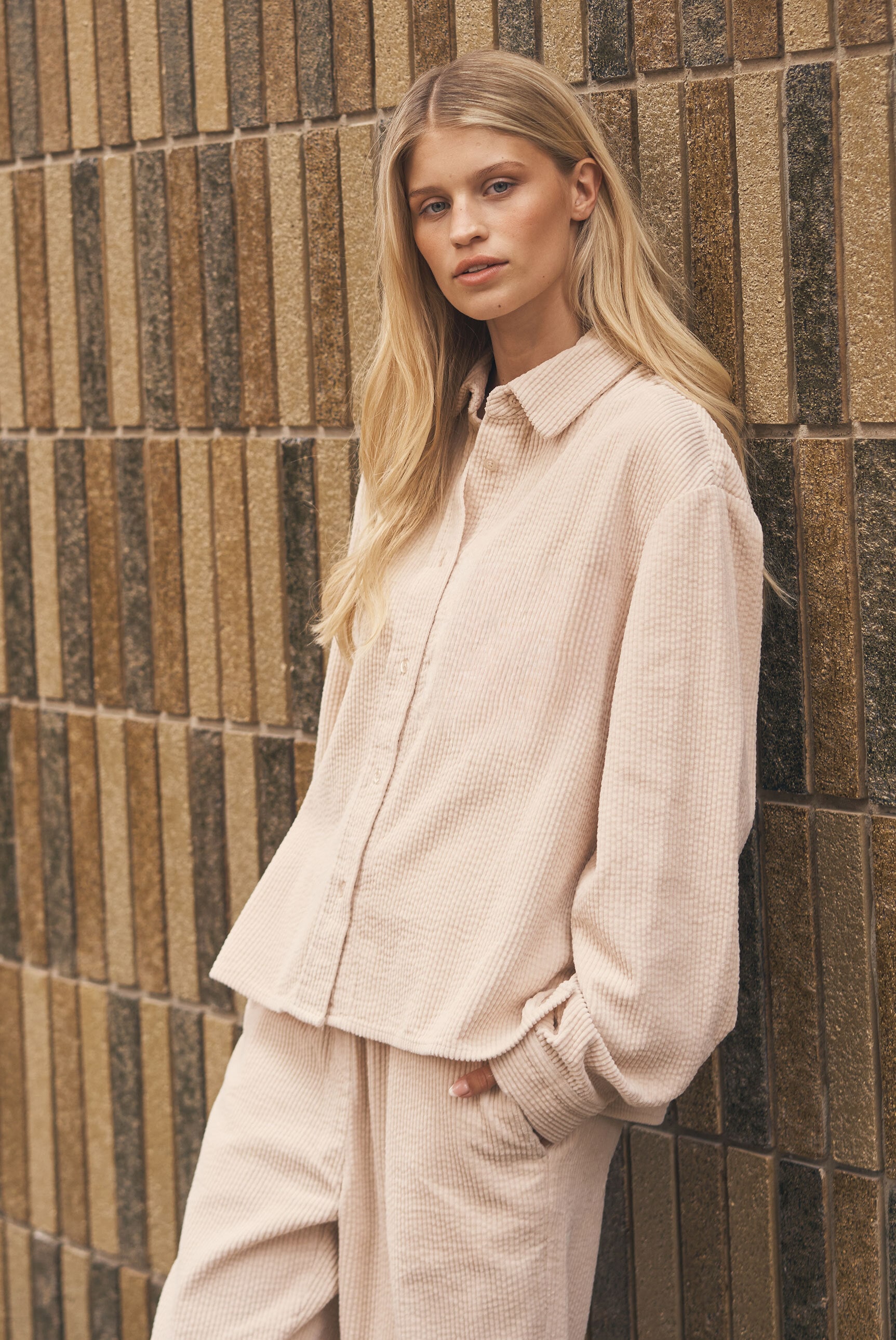 SENSES.THE LABEL Langarmbluse aus softem Breitcord