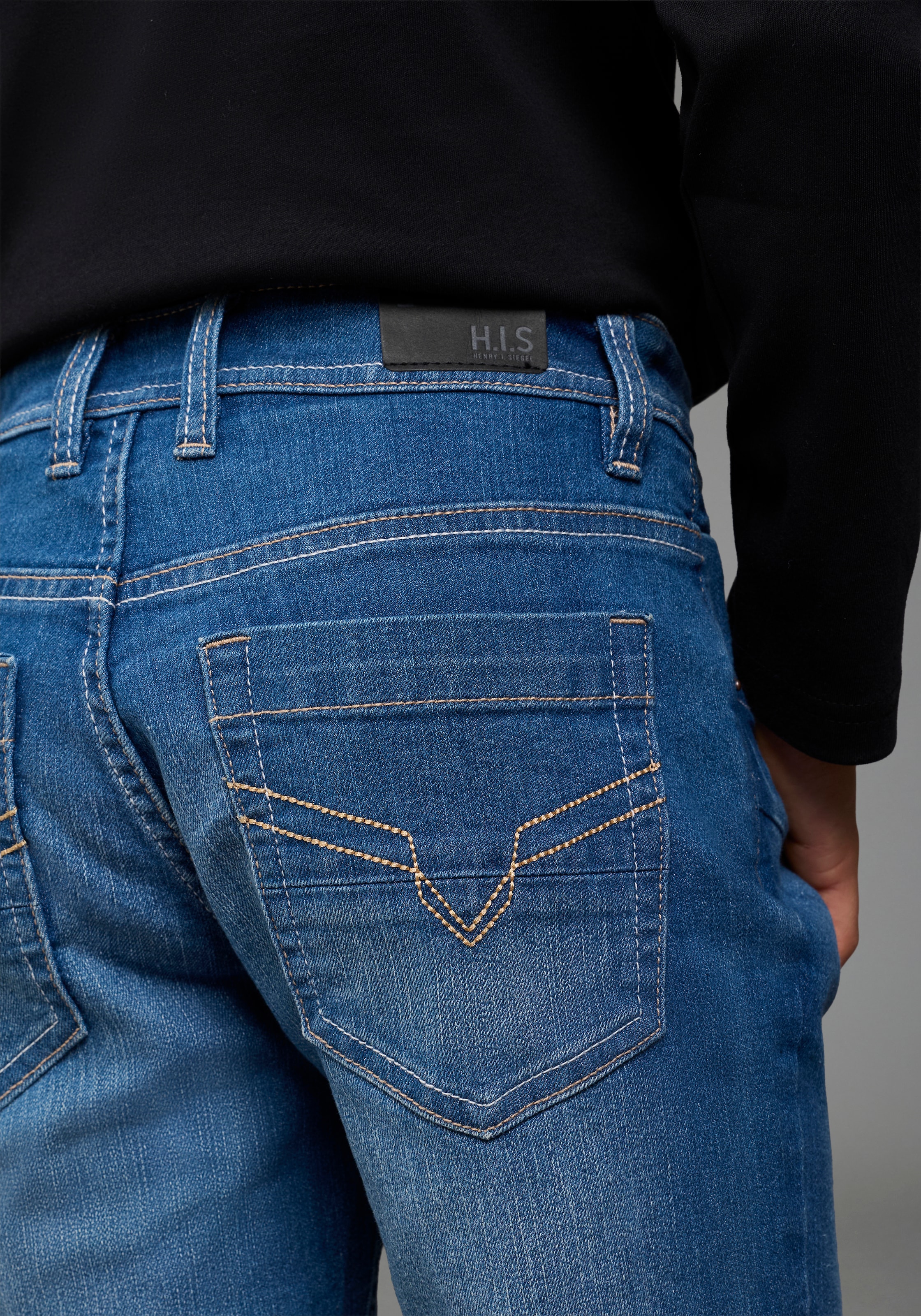 H.I.S Relax-fit-Jeans »H.I.S Stretchjeans in gerader Form für Jungen« Für TEENS. Gerade Jeans in authentischer Waschung