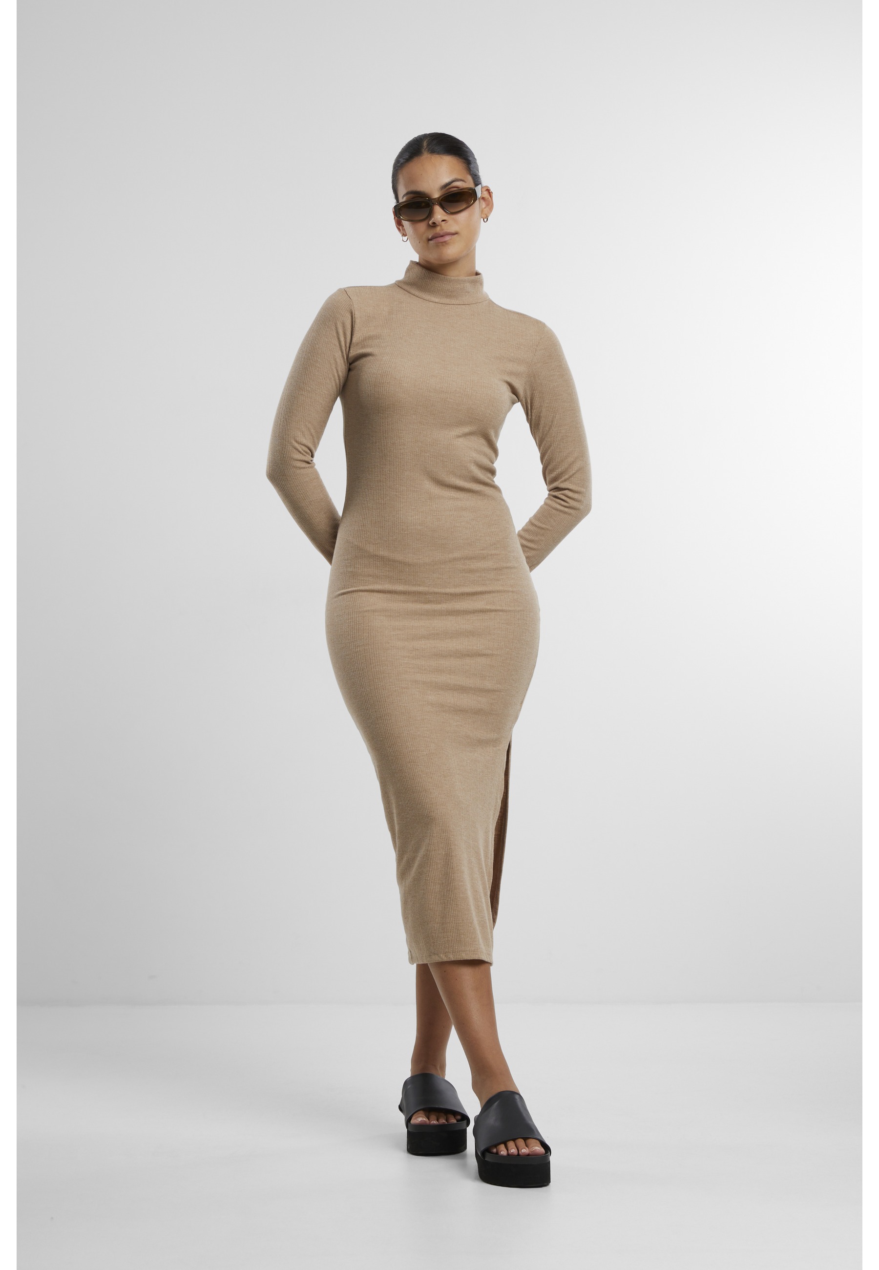 URBAN CLASSICS Shirtkleid »Urban Classics Ladies Rib Longlseeve Mockneck Dress« 1 Stk. tlg.