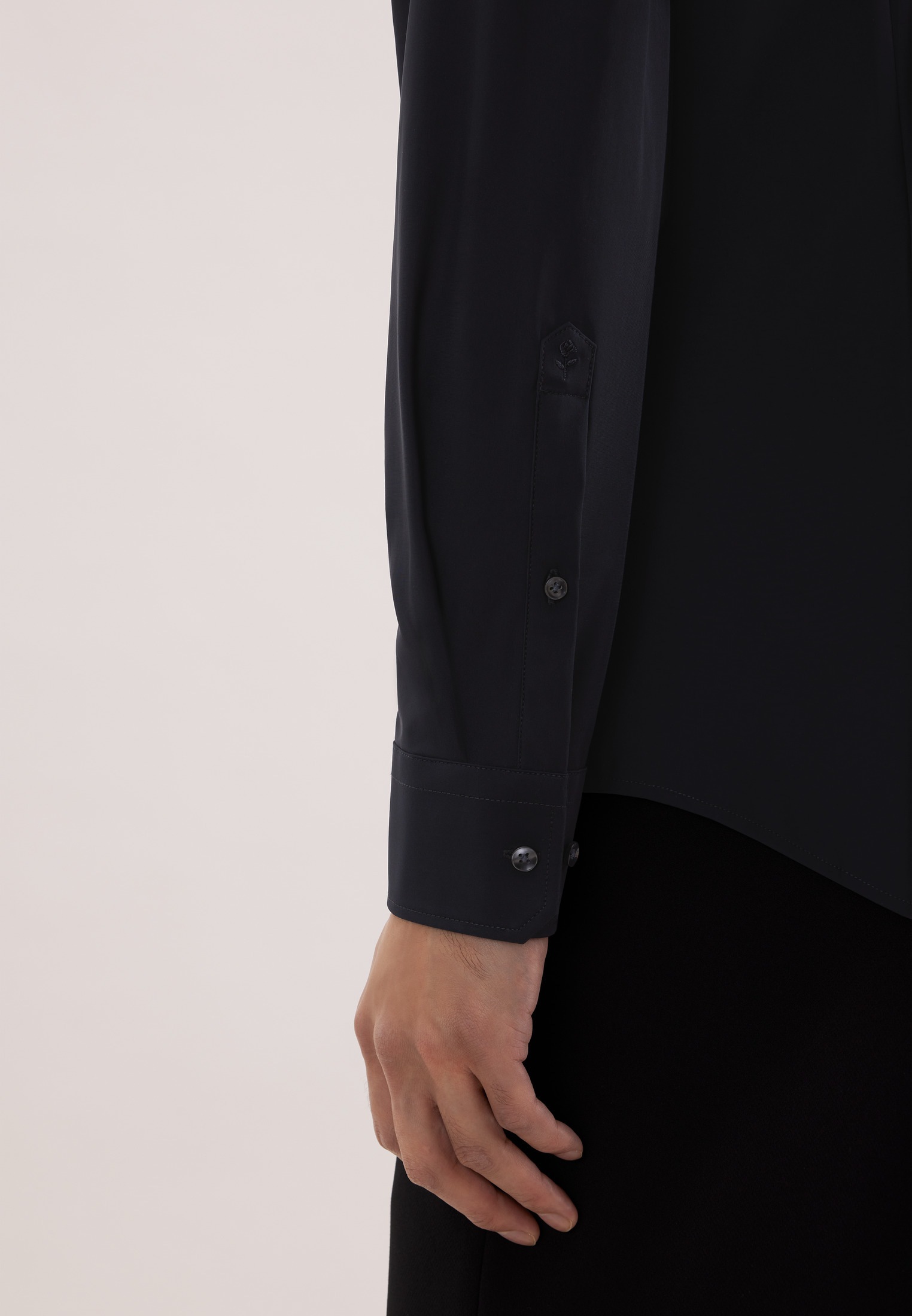 Businesshemd SEIDENSTICKER "Schwarze Rose", Herren, Gr. L (41), normale Ärmellängen, schwarz, 80% Polyamid, 20% Elastan, unifarben, slim fit, 2-Knopf-Manschette, Hemden, Slim 1/1 Kentkragen Uni 3