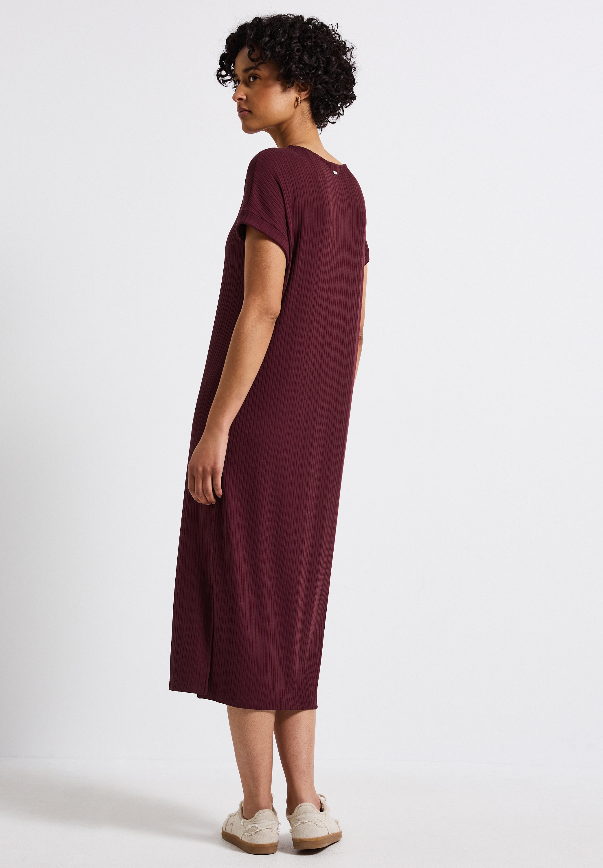 STREET ONE Midikleid, mit Rundhalsausschnitt