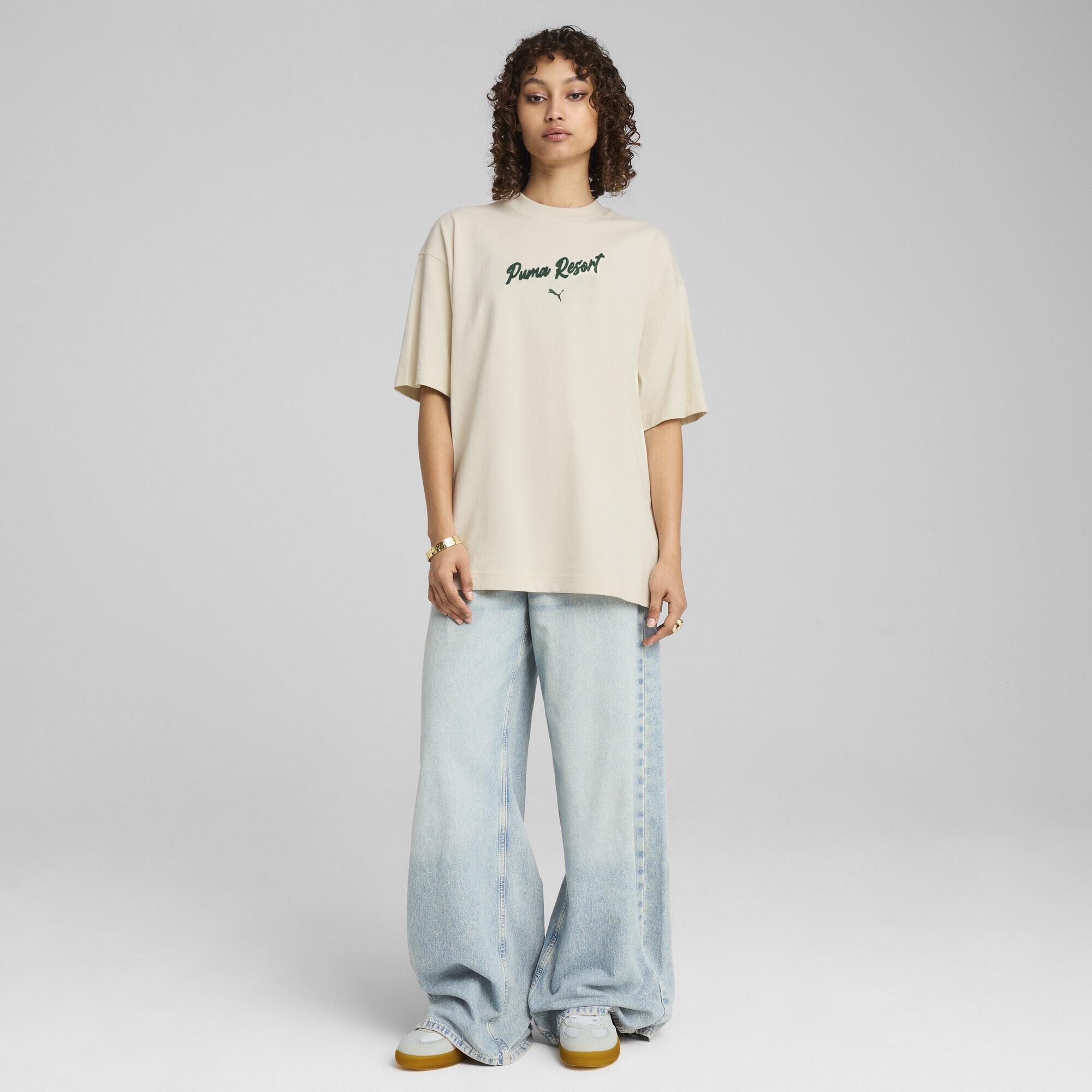 PUMA T-Shirt »PREMIUM ESS Oversized Graphic T-Shirt Erwachsene«