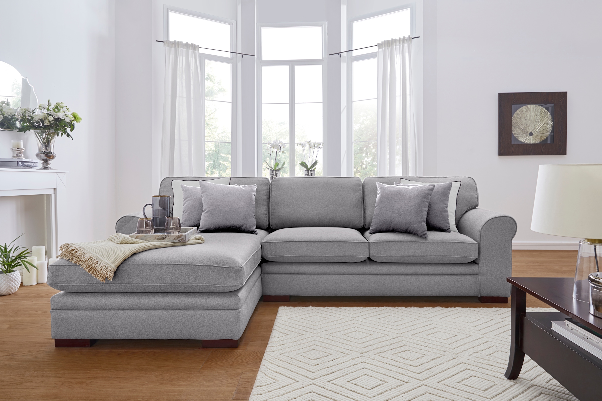 Home affaire Ecksofa "Broughton L-Form", weicher Sitzkomfort, incl. 4 Zierk günstig online kaufen