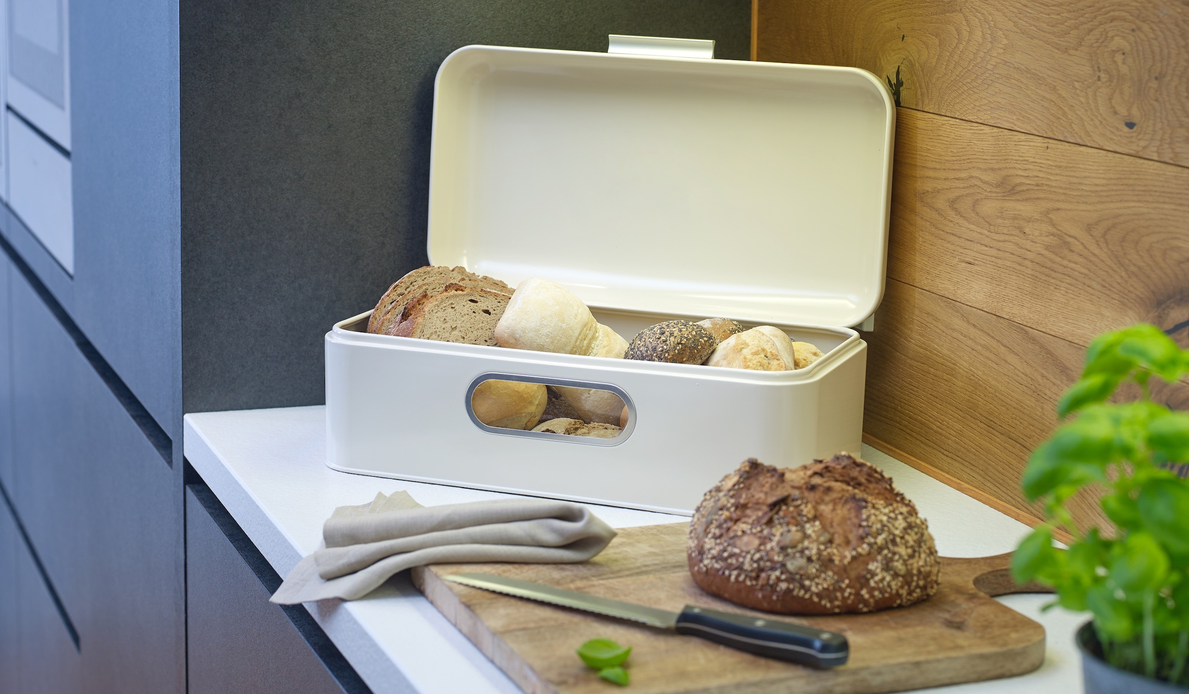 ECHTWERK Brotkasten »Retro-Brotbox "single window"«, (1 tlg.), Brotbehälter im Retro-Design, 1 praktisches Sichtfenster