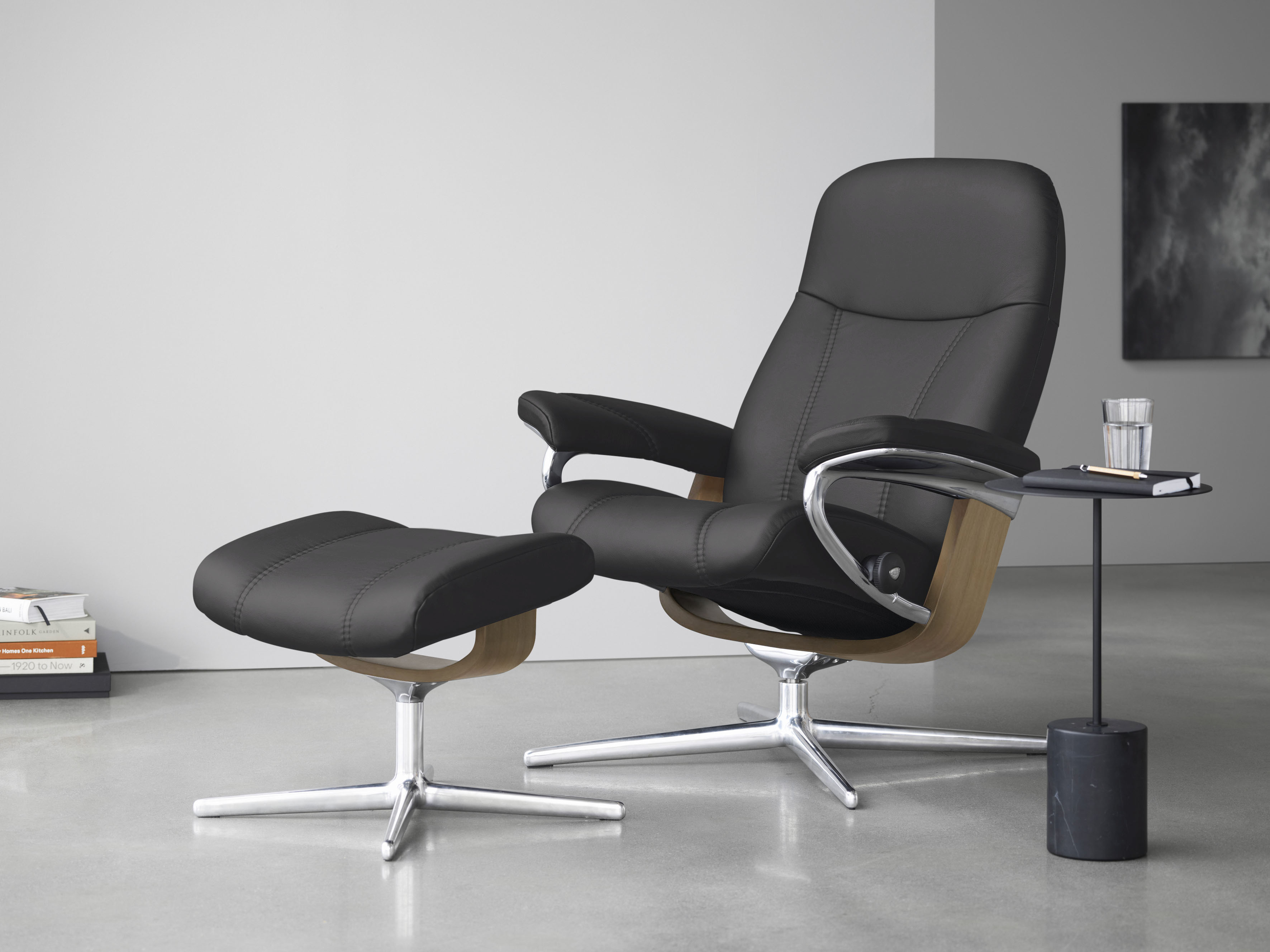 Stressless Relaxsessel "Consul" mit Cross Base, Größe S, M & L, Holzakzent Eiche, in 2 Bezugsqualitäten lieferbar