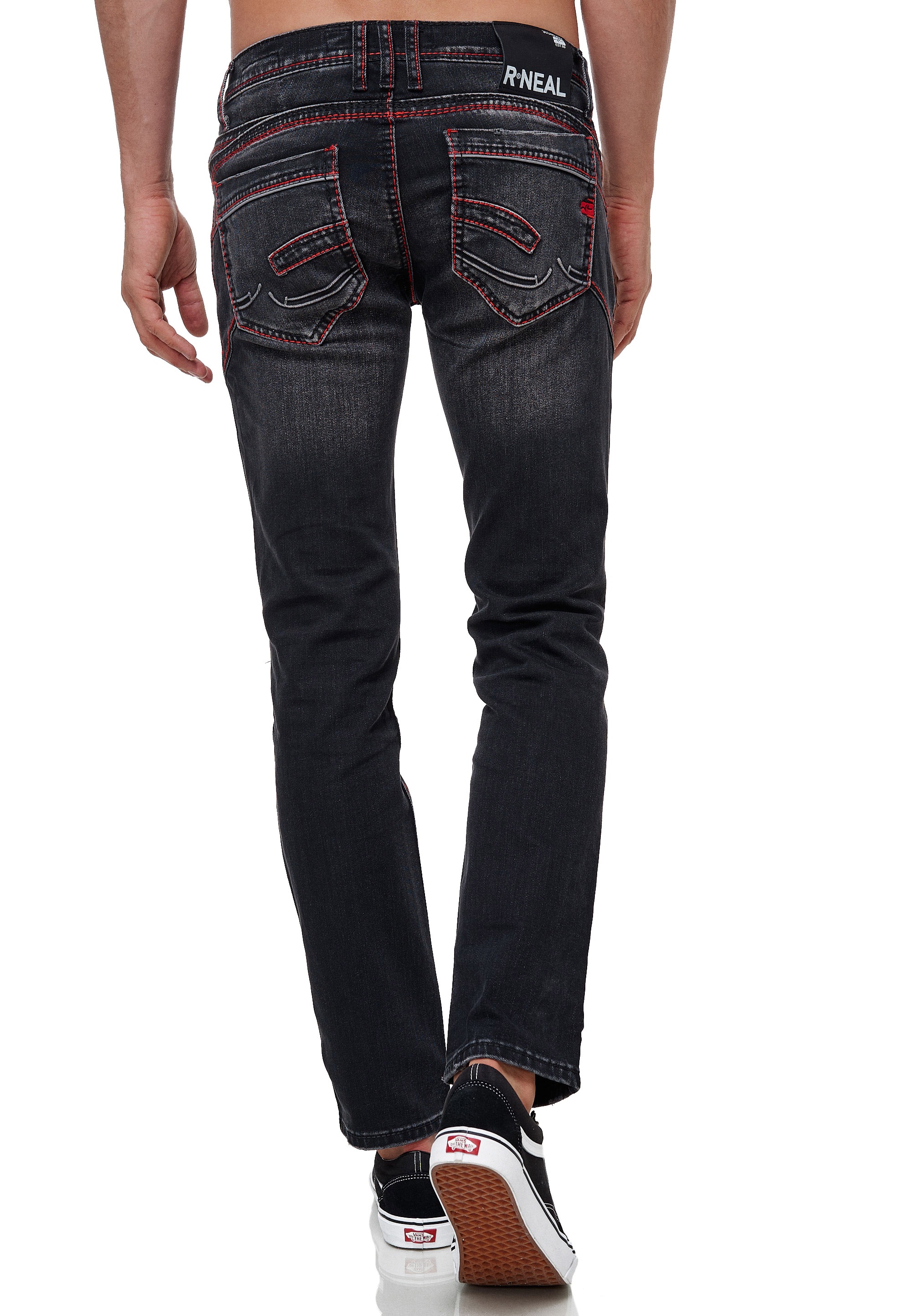 Rusty Neal Straight-Jeans »RUBEN 45«, mit trendigen Kontrastnähten