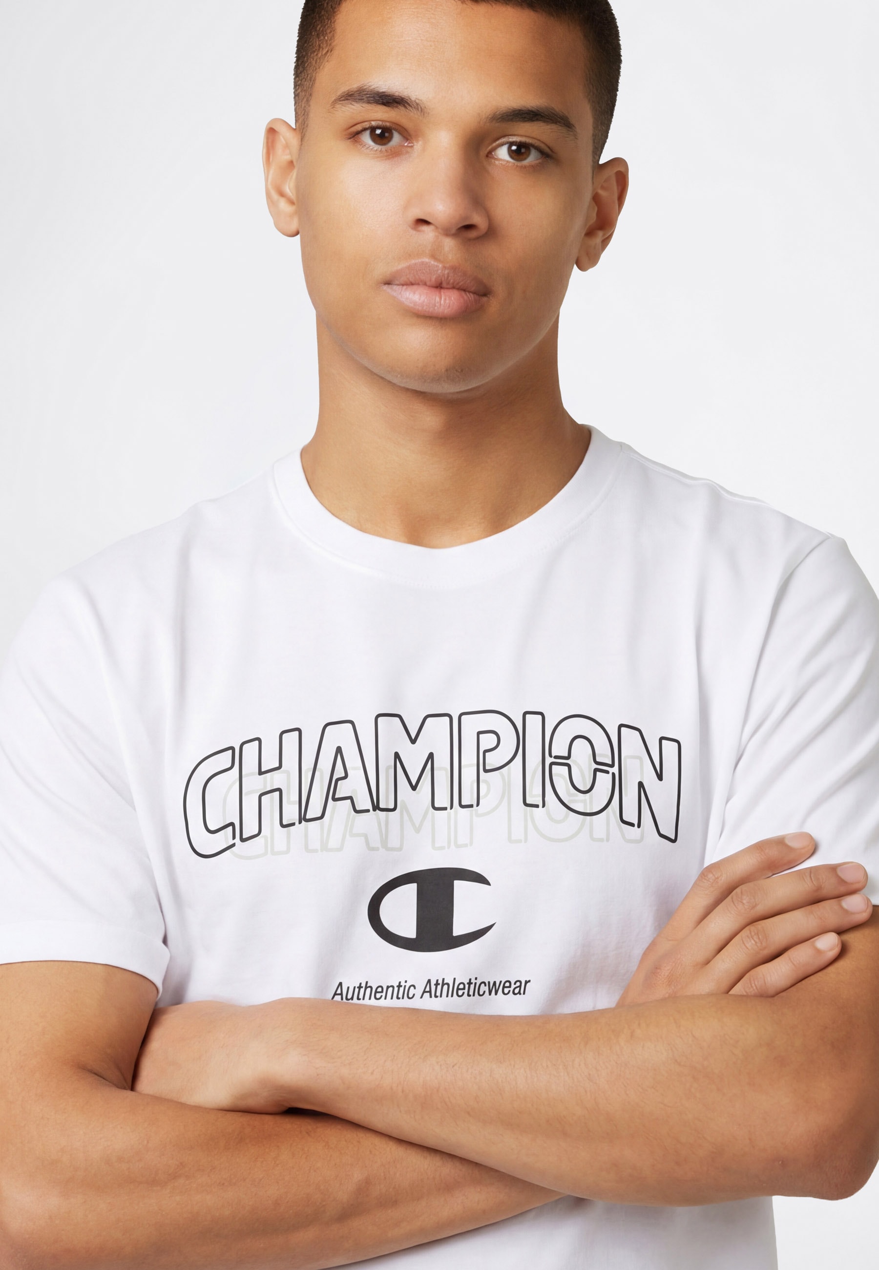 Champion T-Shirt »Graphic Tee« Kurzarm, mit Rundhalsausschnitt, ohne Verschluss, aus Baumwolle