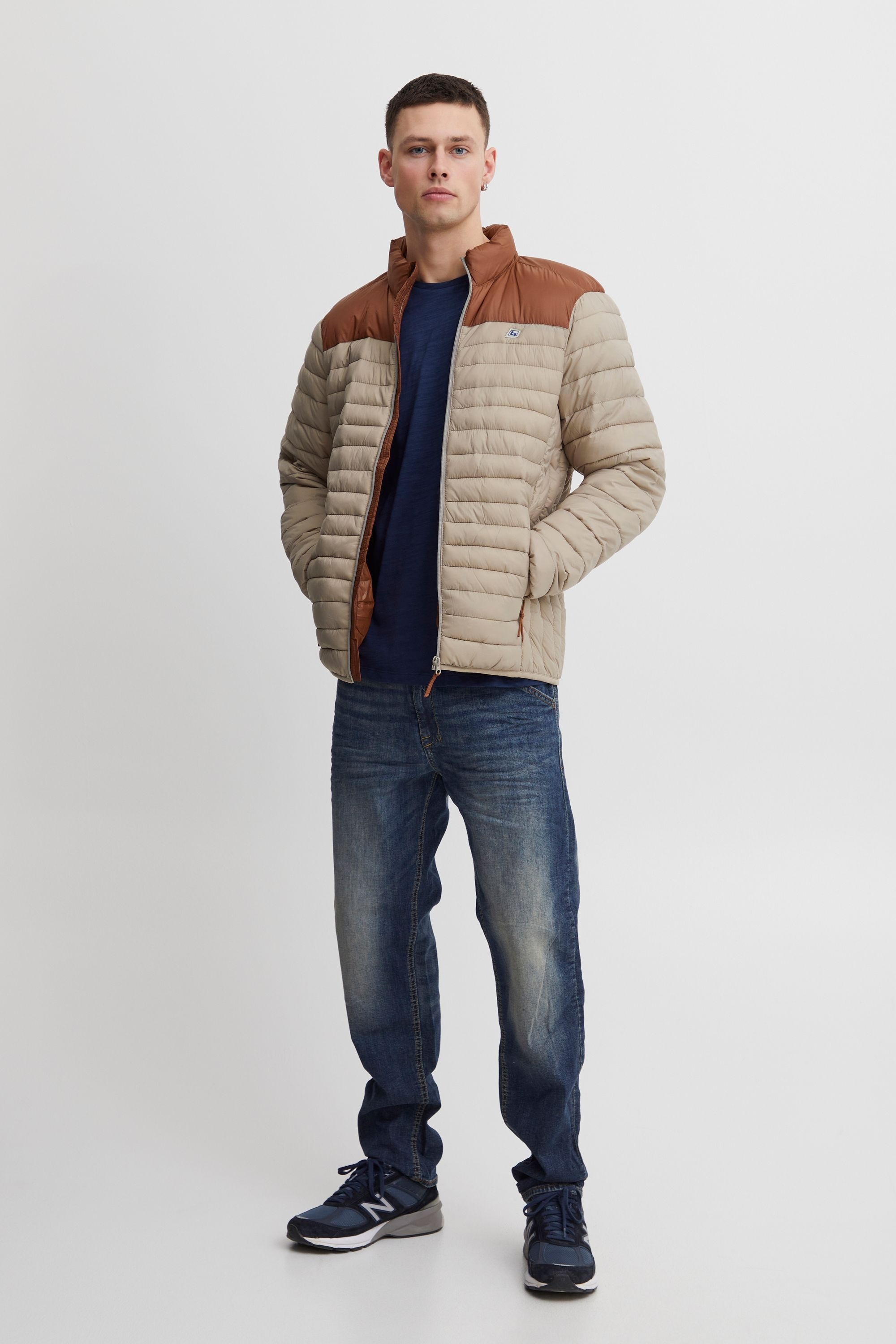 Thumbnail - Blend Steppjacke "BHOuterwear" ohne Kapuze Stilvolle Übergangsjacke mit Steppung