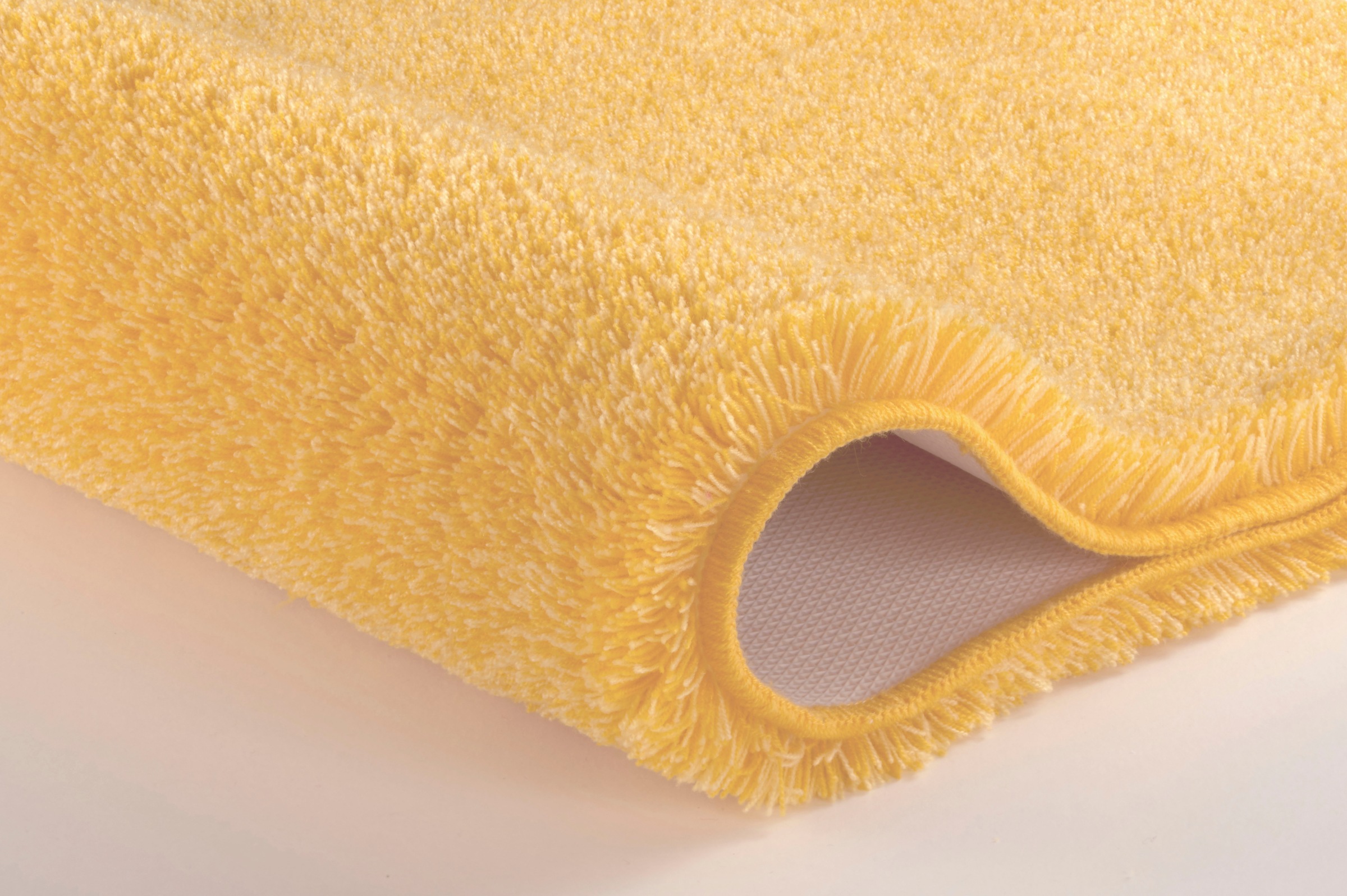 Kleine Wolke Badematte »RELAX«, rutschhemmend beschichtet, fußbodenheizungsgeeignet, Badteppich, Uni Farben, rechteckig, rund & als Set erhältlich