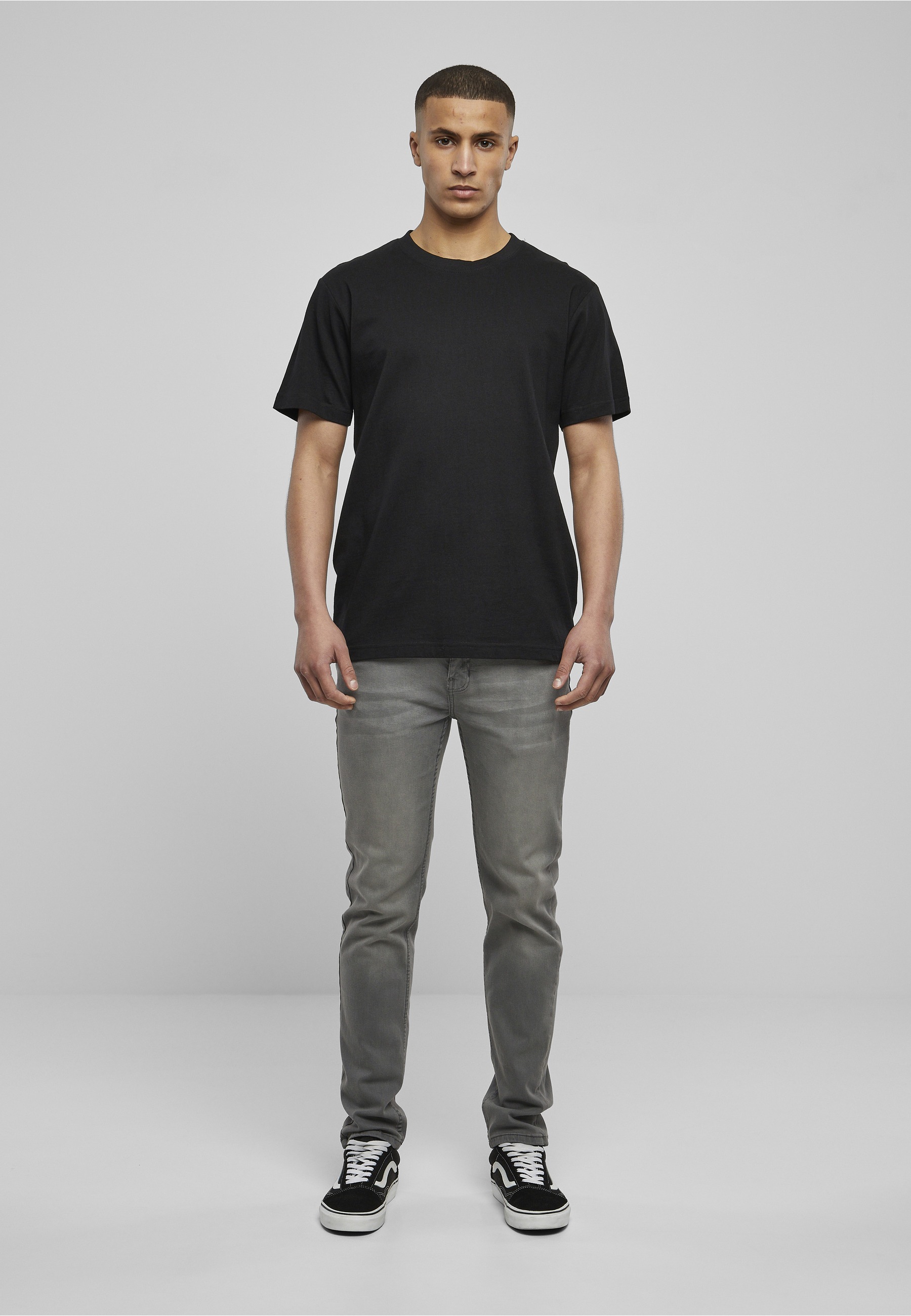 URBAN CLASSICS Bequeme Jeans »Urban Classics Herren Stretch Denim Pants« 1 Stk.