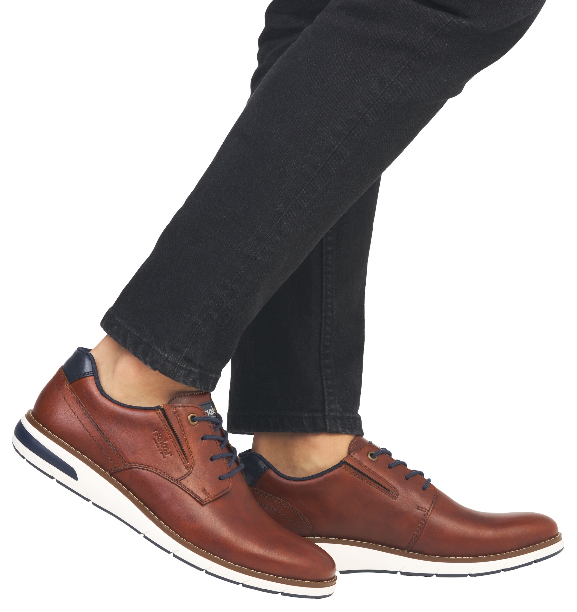 Rieker Sneaker, mit modischer Laufsohle, Freizeitschuh, Halbschuh, Schnürschuh