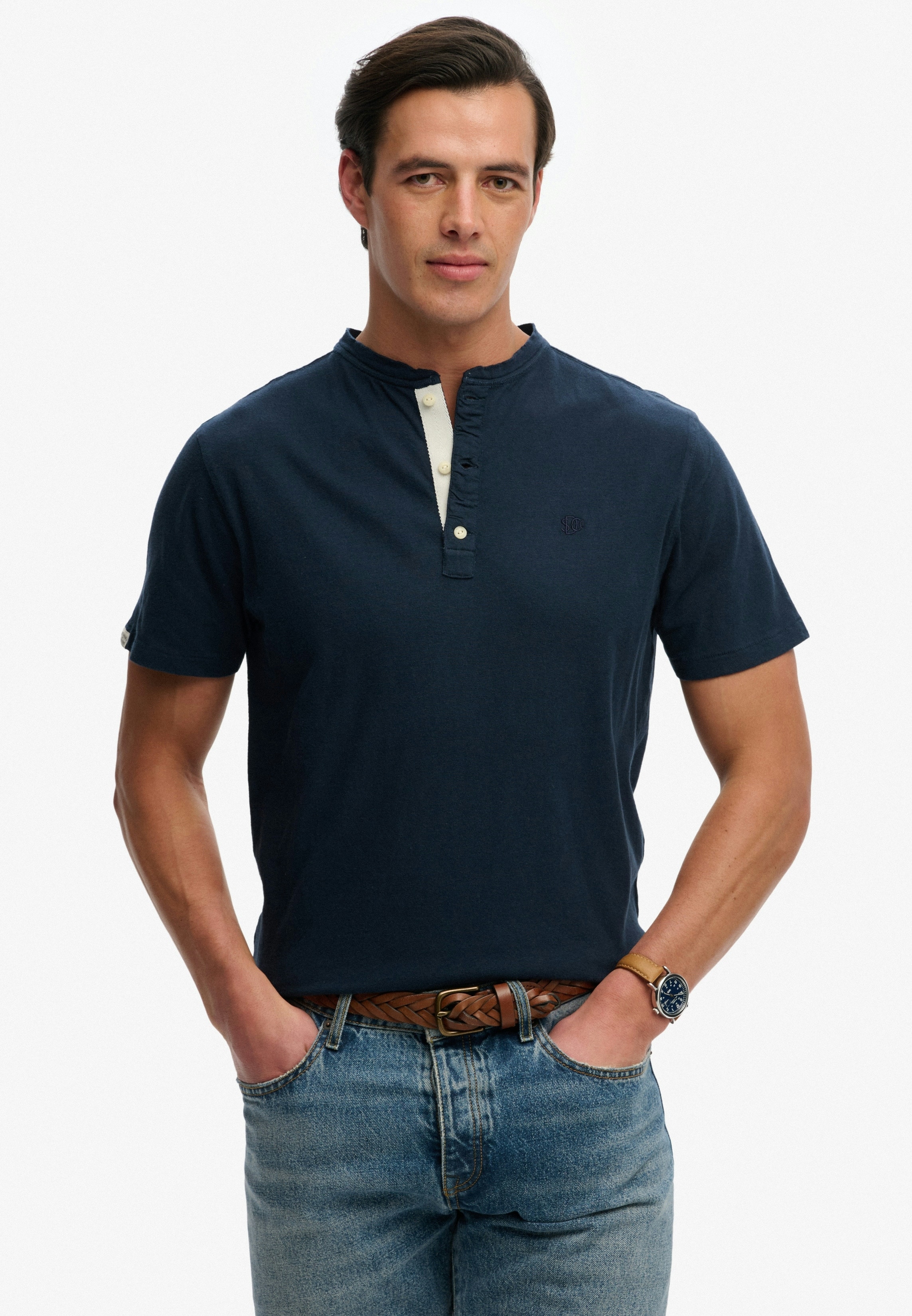 Superdry T-Shirt "CLASSIC COTTON LIN SS GRANDAD" mit Markenlabel, aus Baumwolle und Leinen, in Single Jersey, Kurzarm