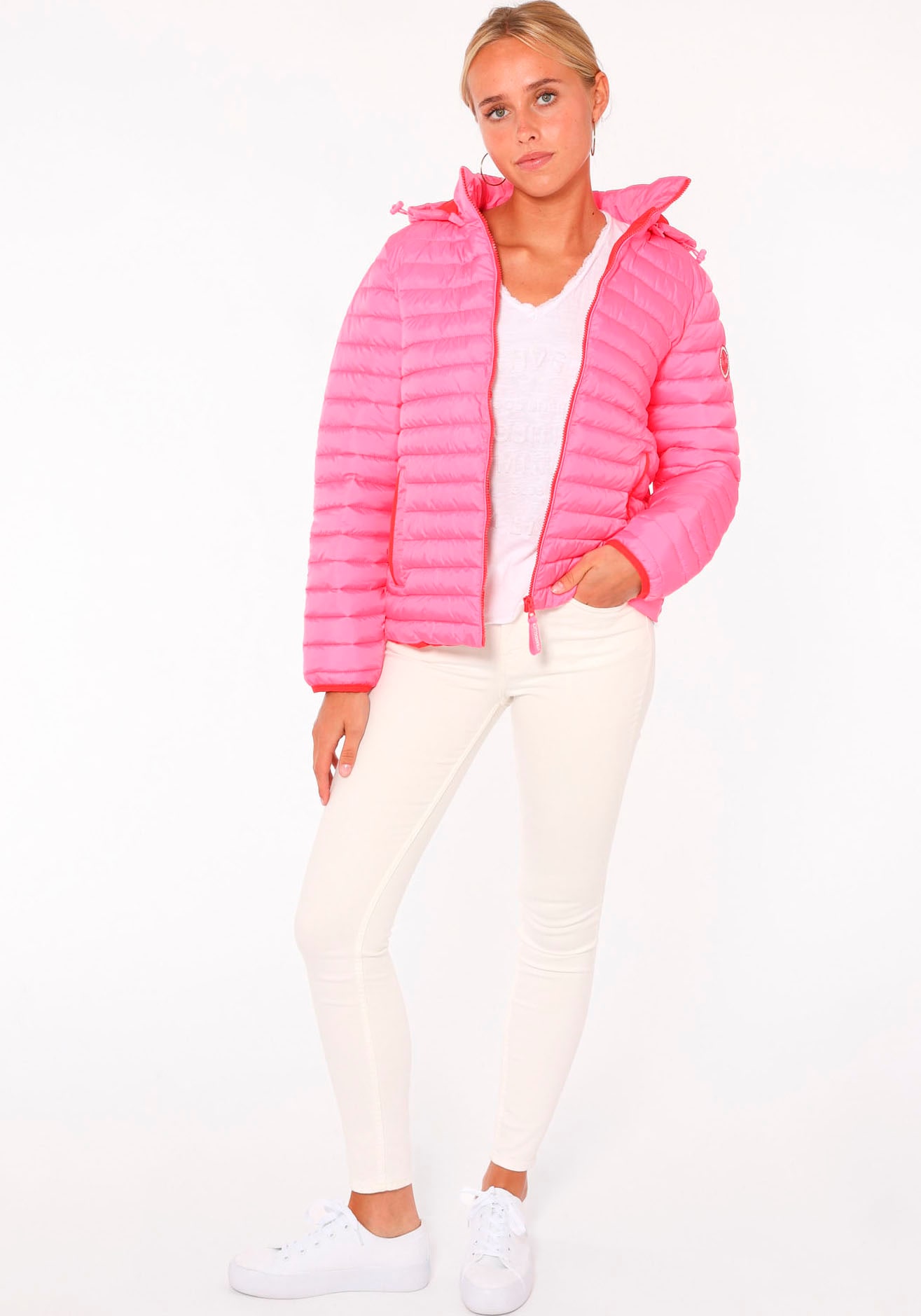 Zwillingsherz Steppjacke »"Maritim Patch"«, mit Kapuze, mit "Maritim Patch" am Arm, Kapuze, farbigem Zipper