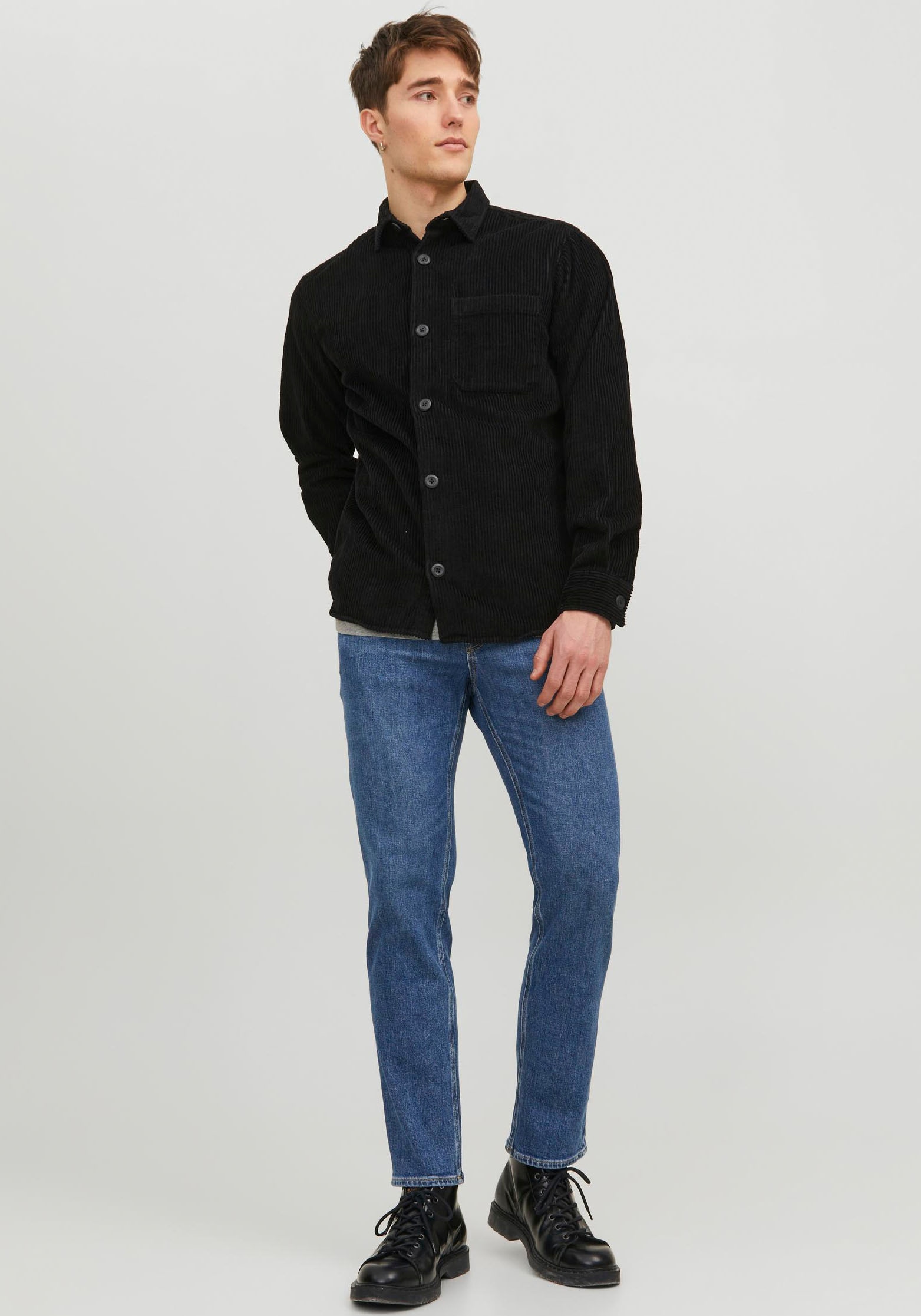 Jack & Jones Regular-fit-Jeans »JJICLARK im Used-Look, Stretchkomfort und niedrige Leibhöhe«, mit Abriebeffekten