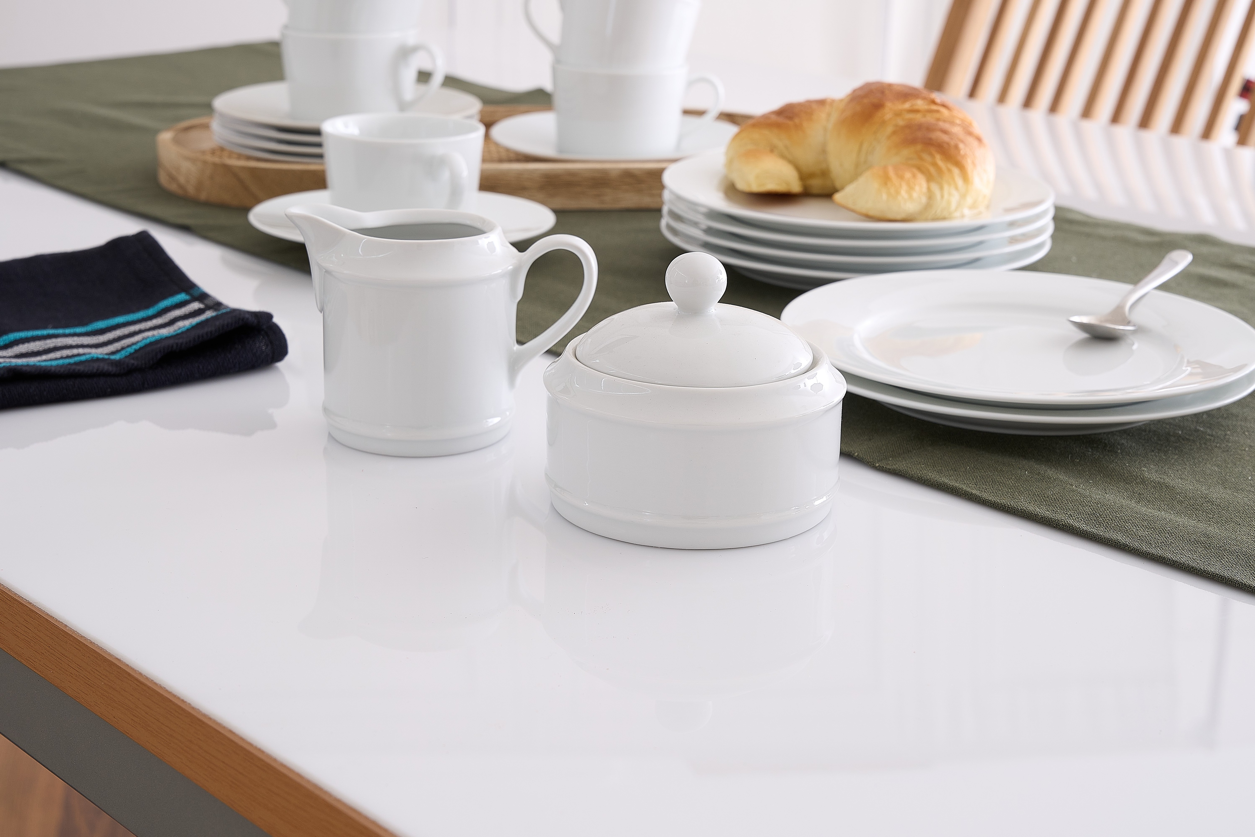 Thumbnail - Retsch Arzberg Kaffeeservice "HEIKE WEISS, Geschirr-Set 20-tlg., mit Milch & Zucker, Porzellan, rund" Tassen & Teller pl...