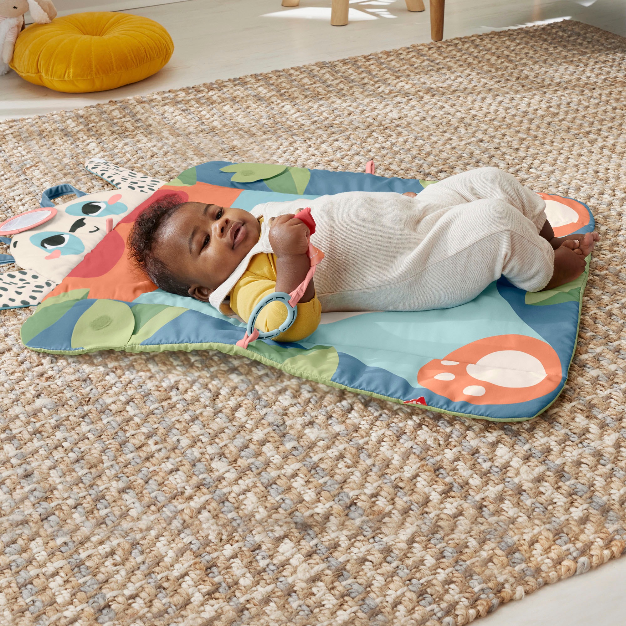 Fisher-Price® Spielmatte »Rolli-Roll Panda«, zum Teil aus recyceltem Material