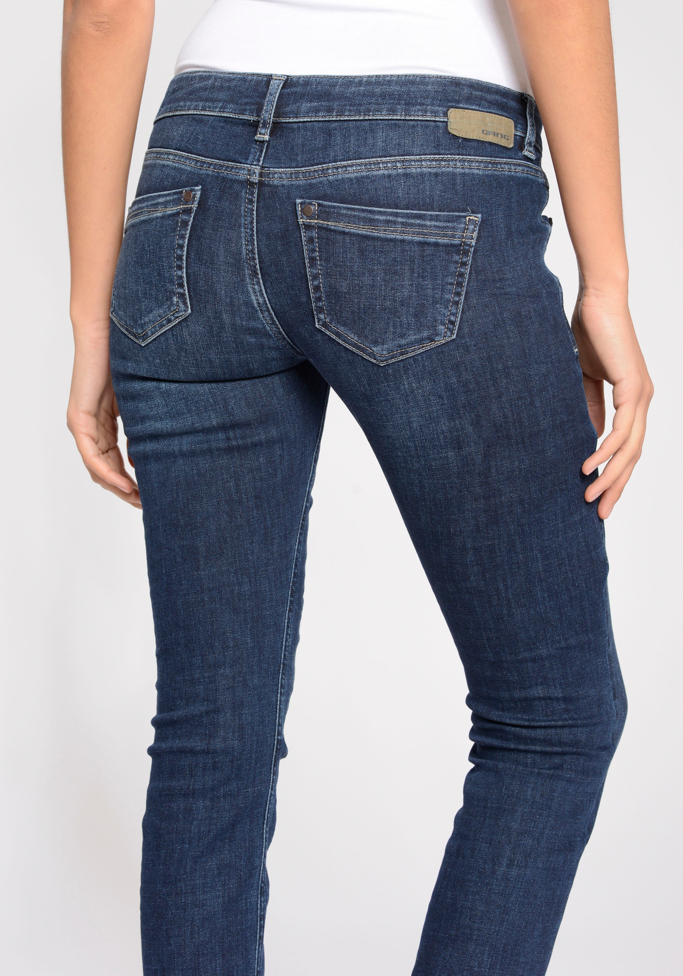 GANG Skinny-fit-Jeans »94Pina«, mit kleinen Gesäßtaschen, die den Po runder wirken lassen