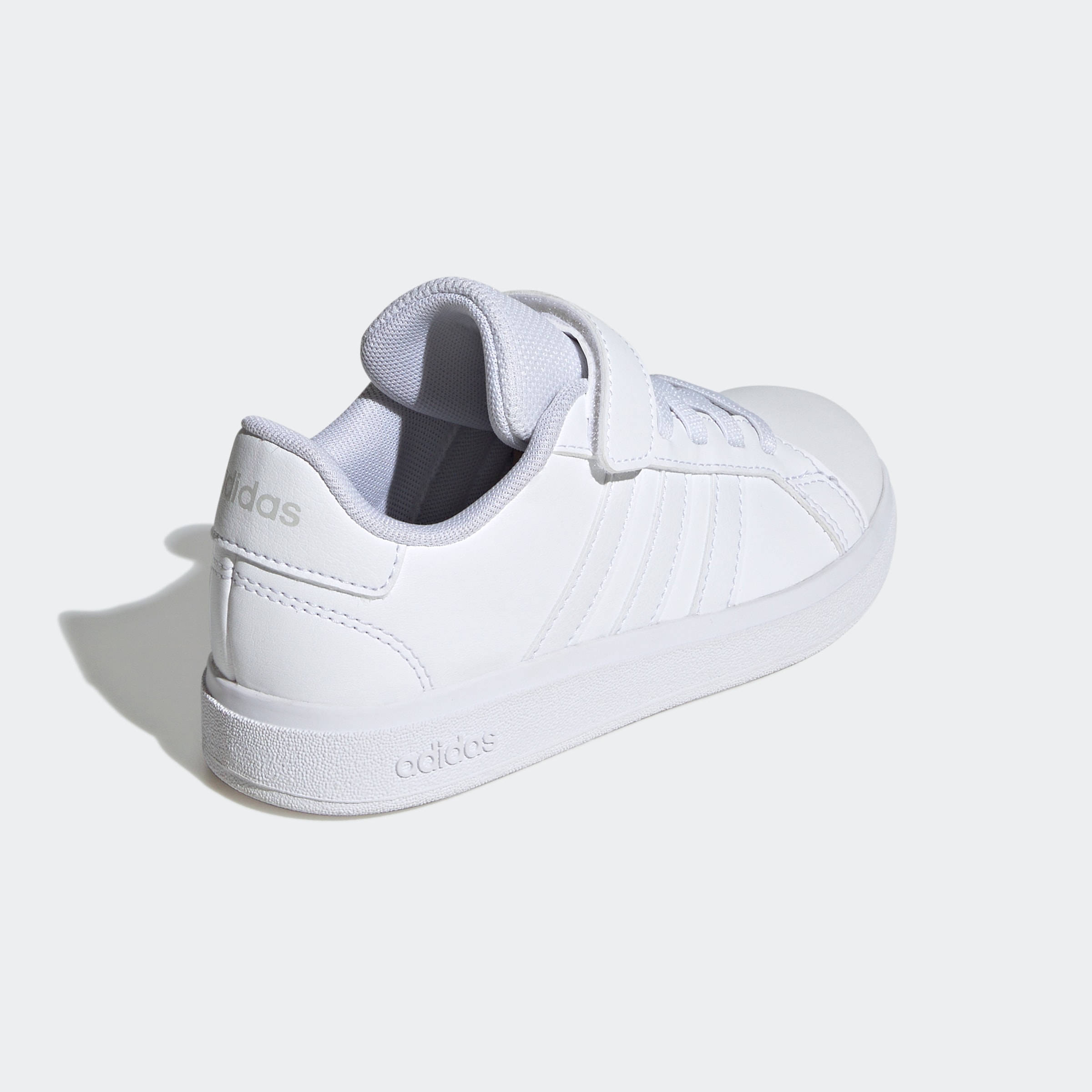 adidas Sportswear Sneaker »GRAND COURT 2.0 KIDS«, Design auf den Spuren des adidas Superstar