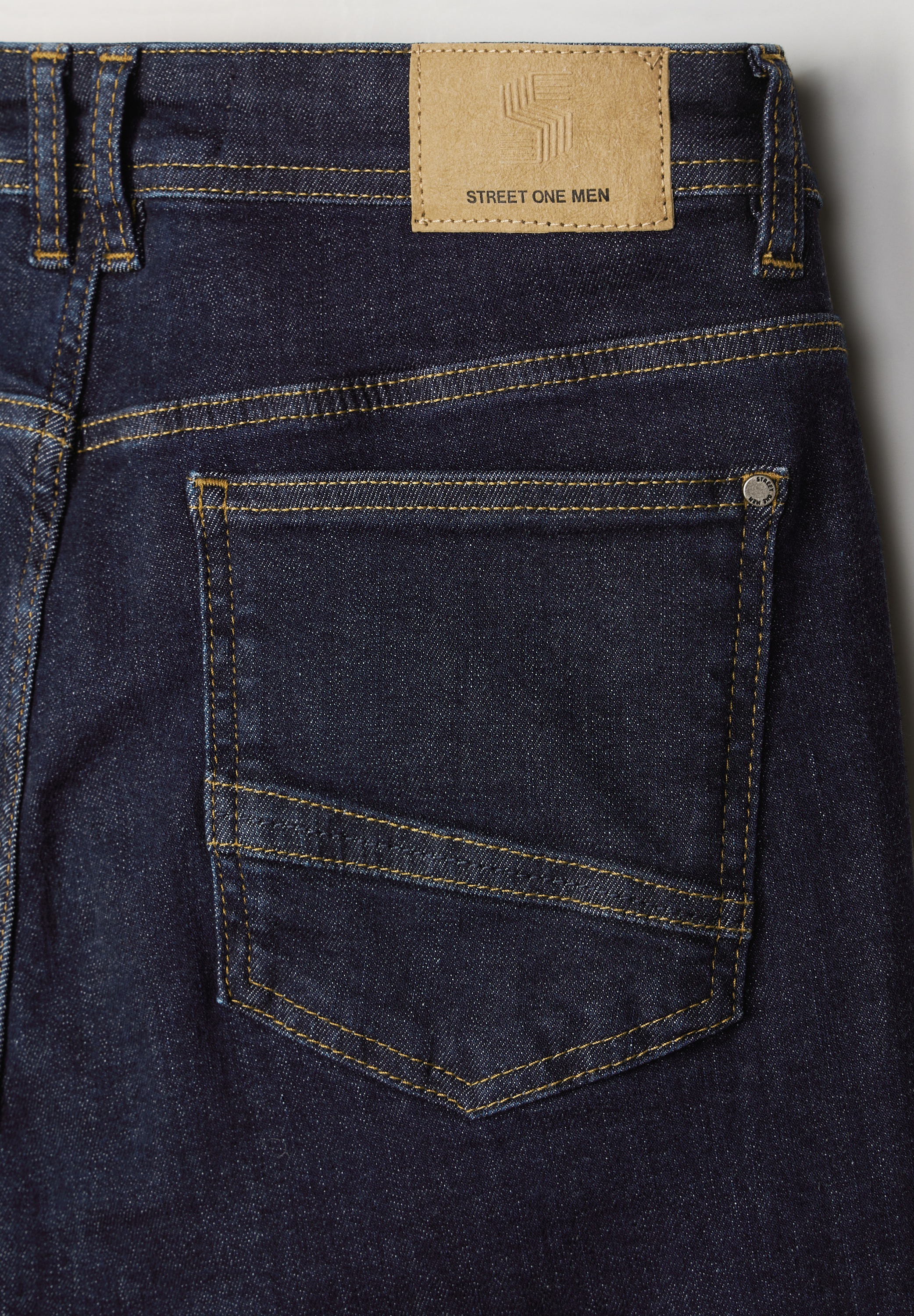 STREET ONE MEN Gerade Jeans, Middle Waist