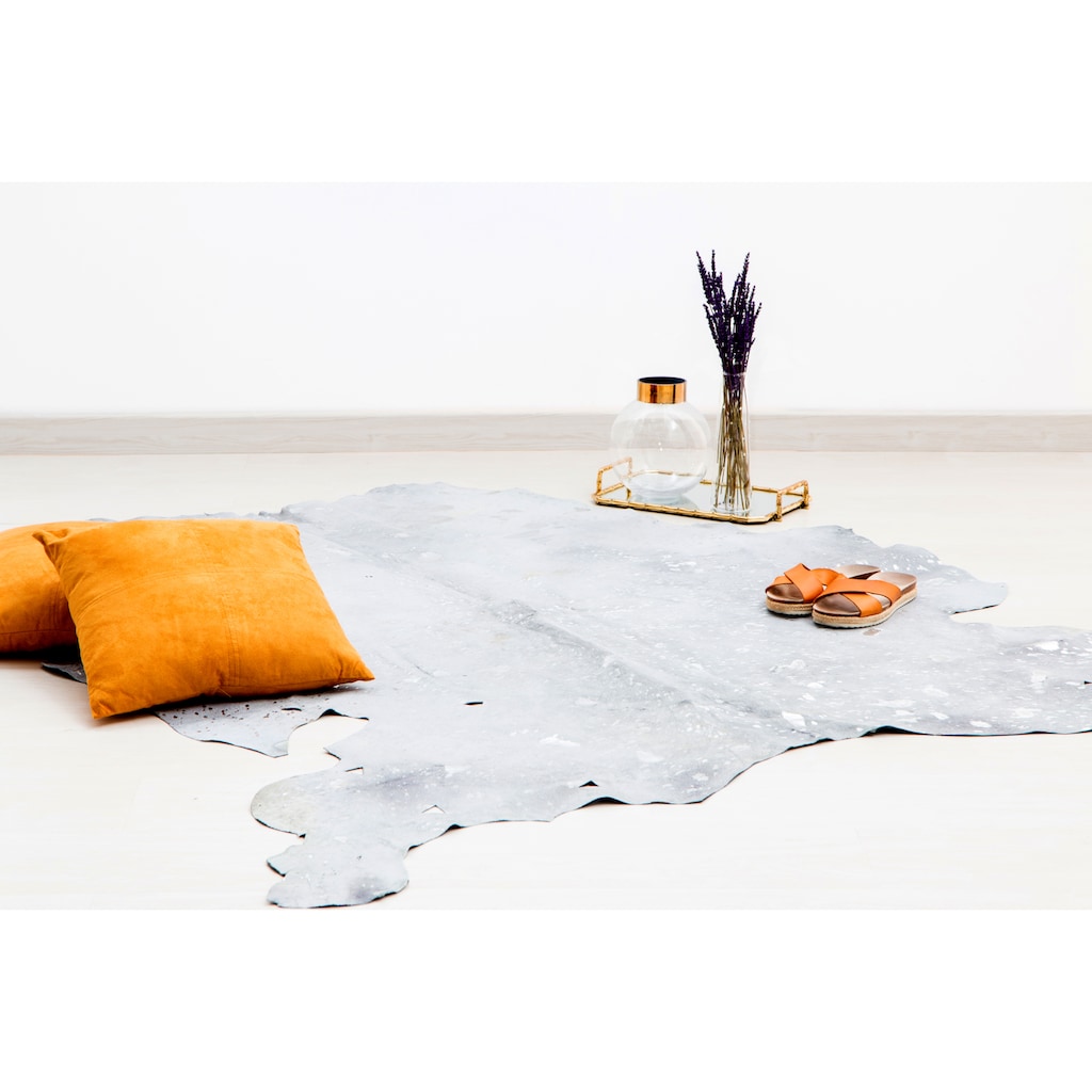 Kayoom Fellteppich »Fly 110«, rechteckig, aus Rindsleder, stilvolle luxuriöse Akzente, Fußbodenheizung geeignet