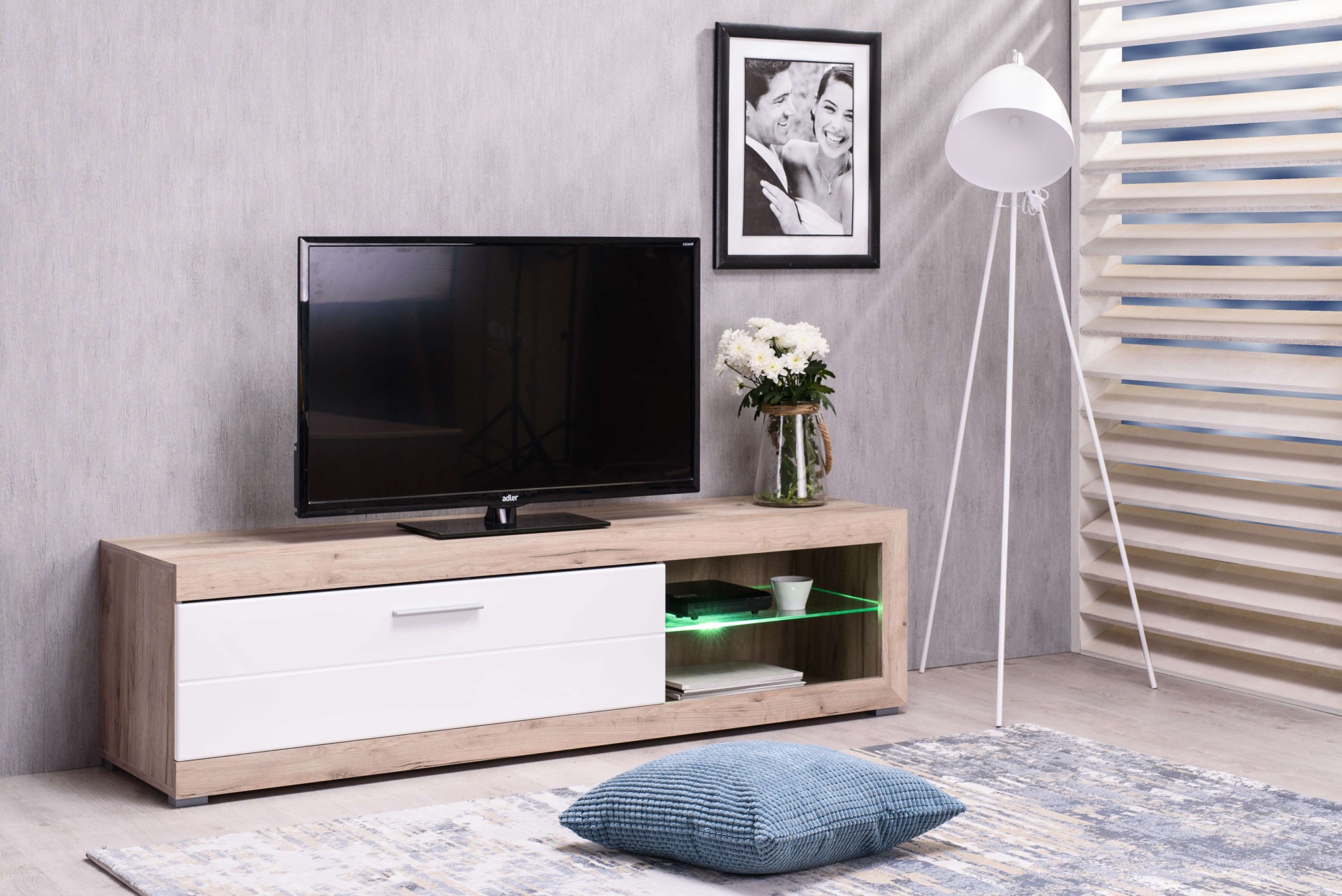 INOSIGN TV-Board »Remo«, Erhältlich mit LED-Beleuchtung, in verschiedenen Dekoren und Breiten