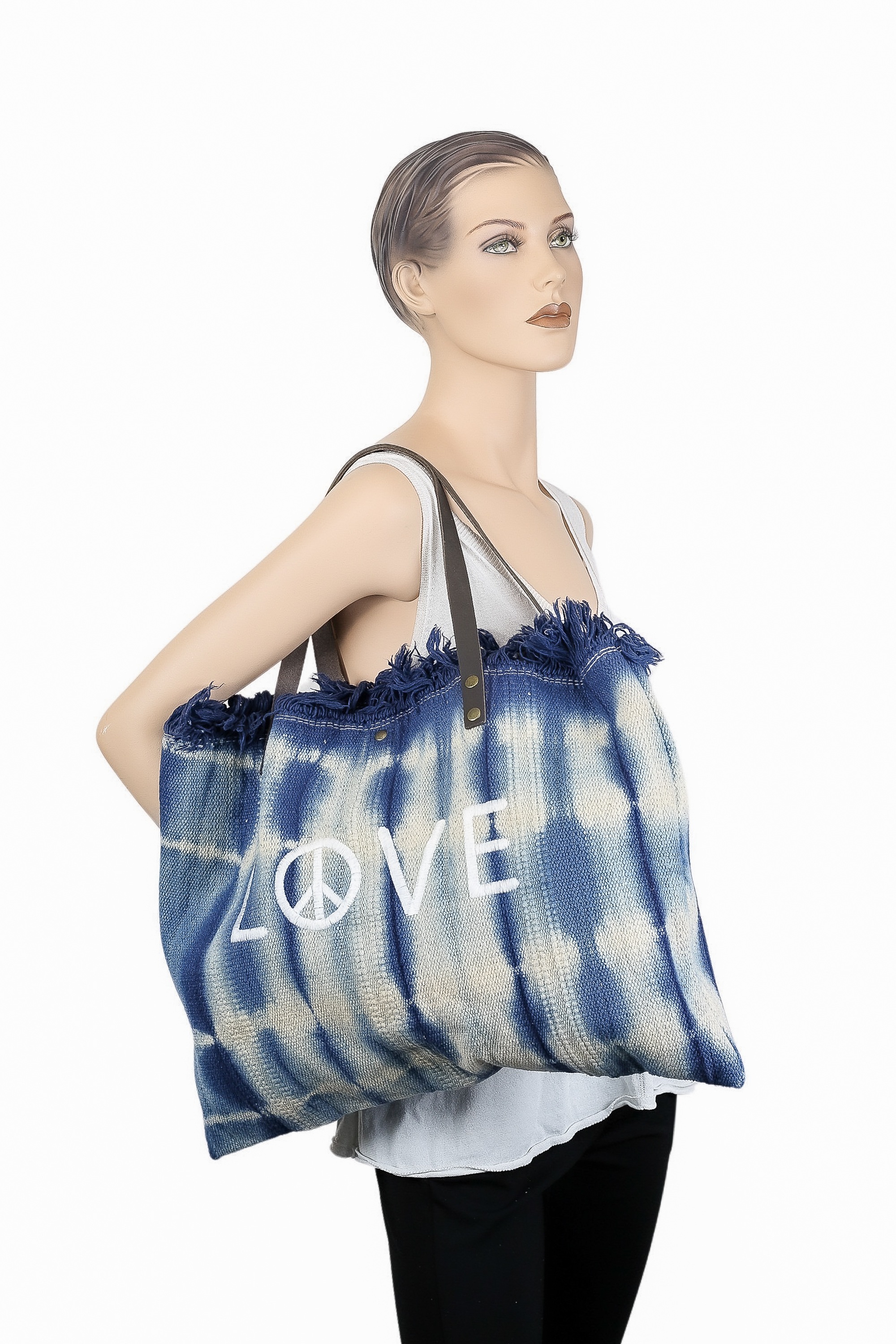 COLLEZIONE ALESSANDRO Schultertasche »Love«, aus griffigem Jeansstoff