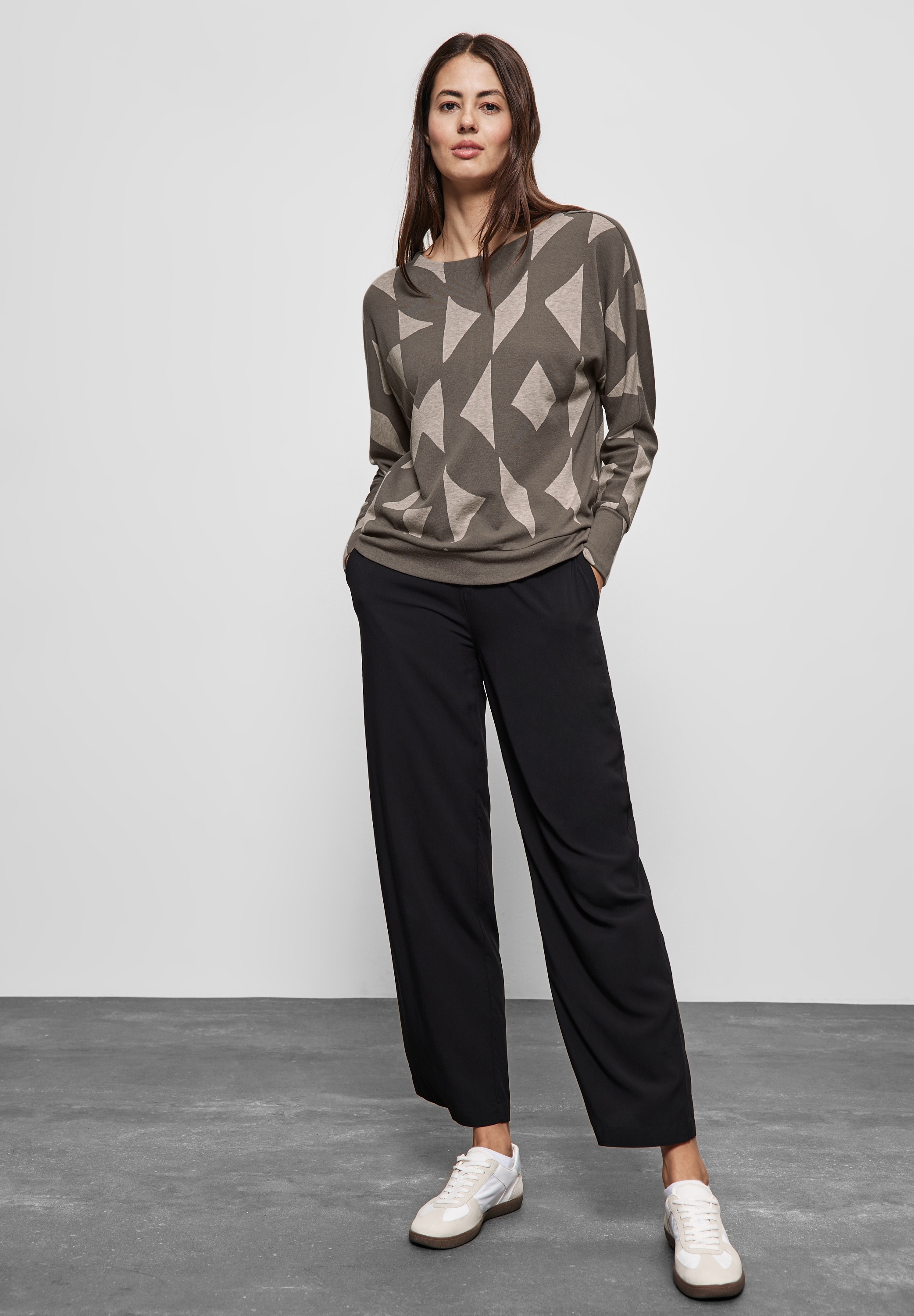 STREET ONE Langarmshirt, mit grafischem Muster