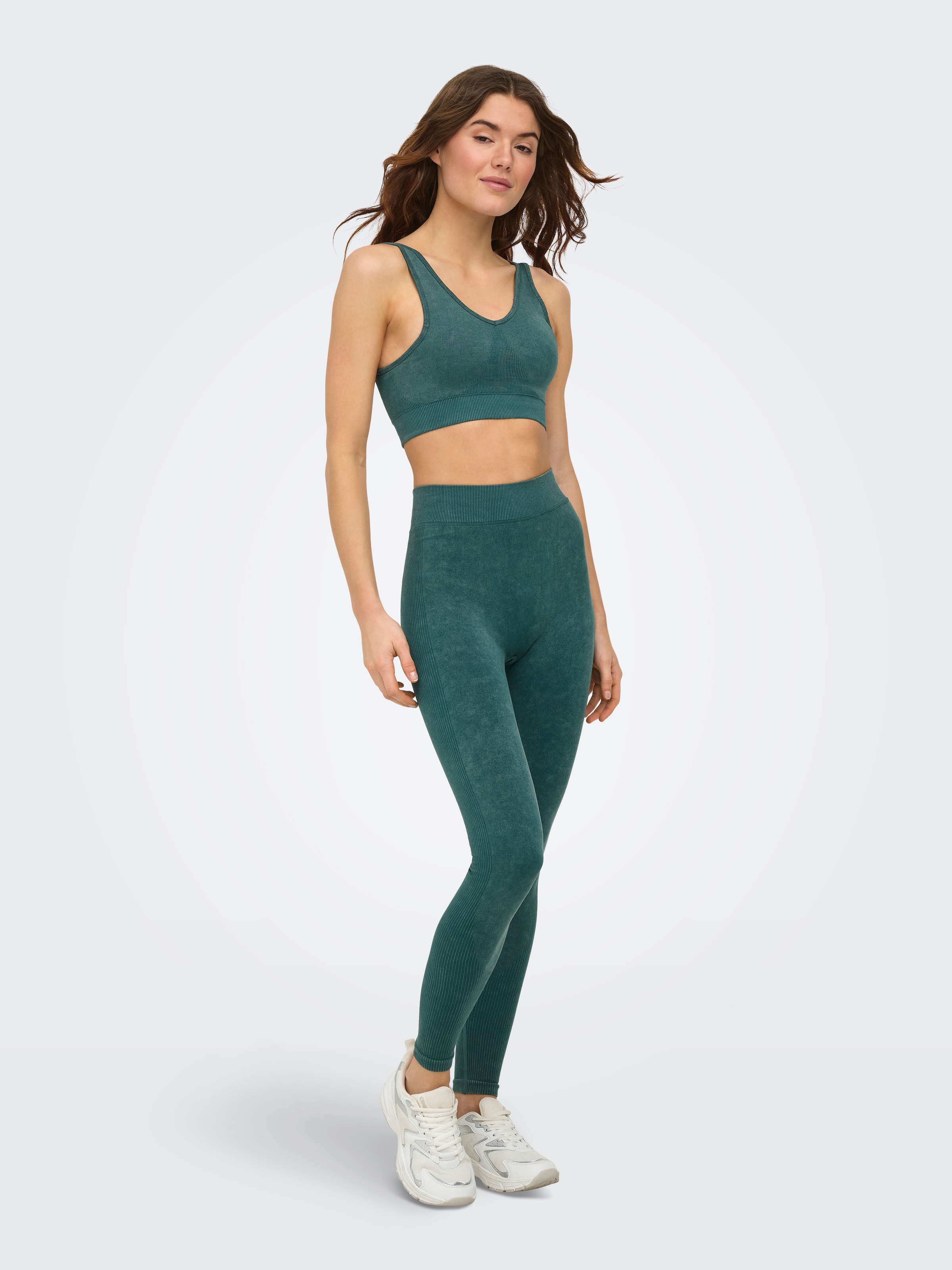 ONLY Play Funktionstights »ONPEDDA HW SEAM SCRUNCH TIGHTS NOOS«  aus Polyamid und Elasthan, bequeme Passform, elastisches Jersey