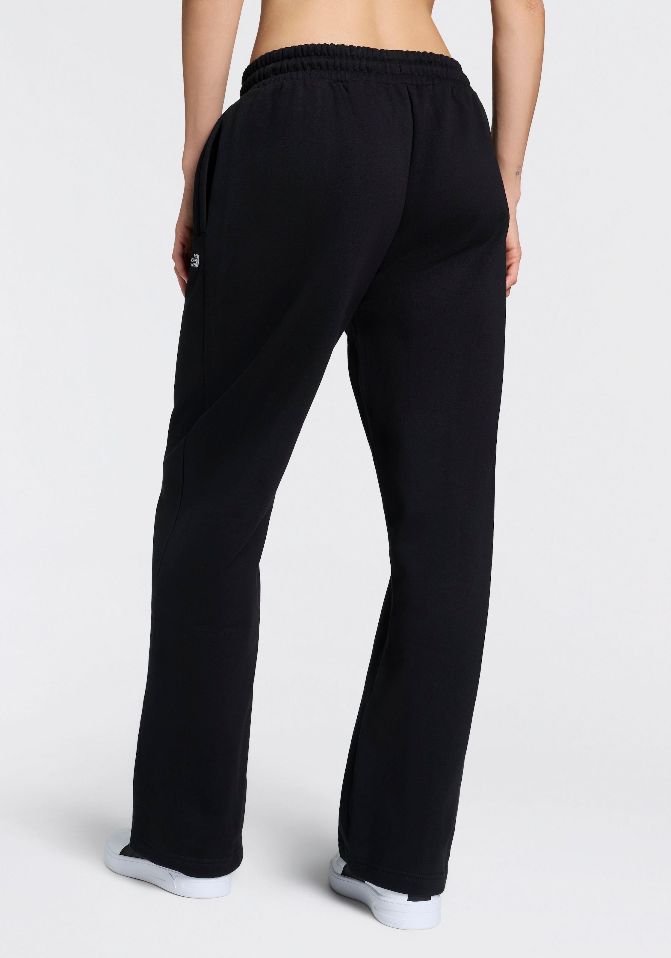 The North Face Jogginghose »W TNF ESSENTIAL SIMPLE DOME STRAIGHT LEG«