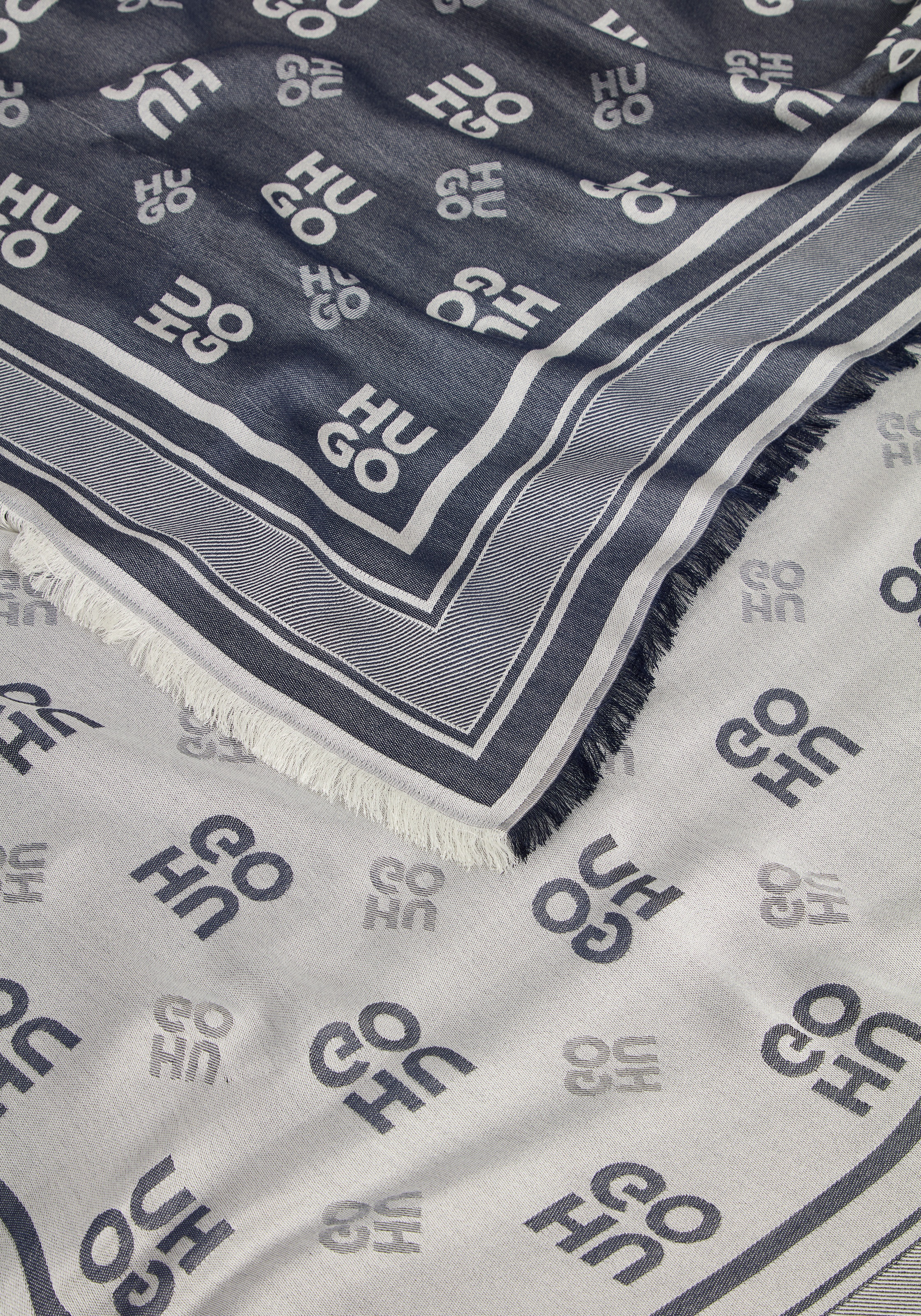 HUGO Schal Alyin, mit Print-Details günstig online kaufen