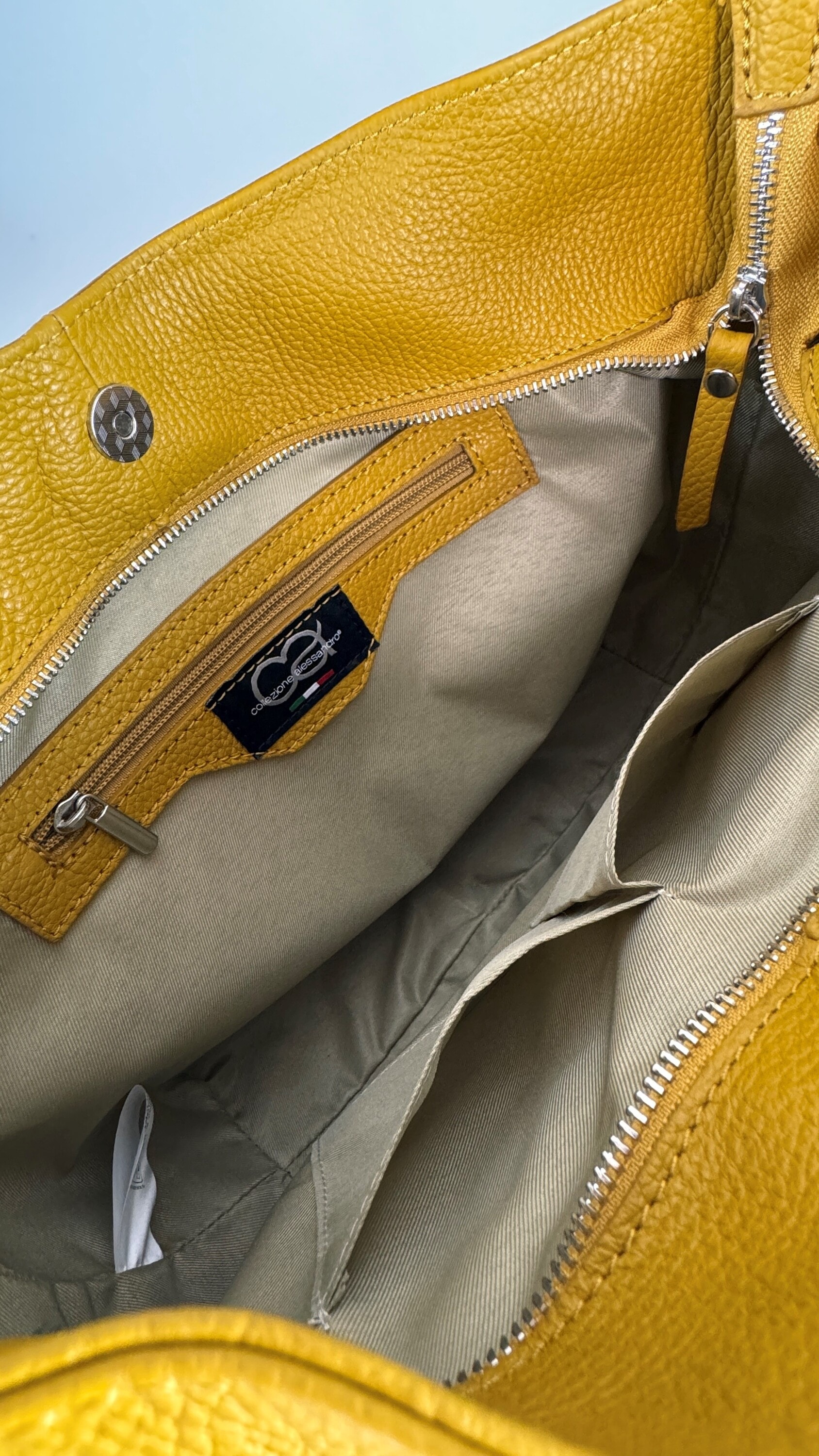 COLLEZIONE ALESSANDRO Schultertasche »Marigold«, aus italienischem Leder