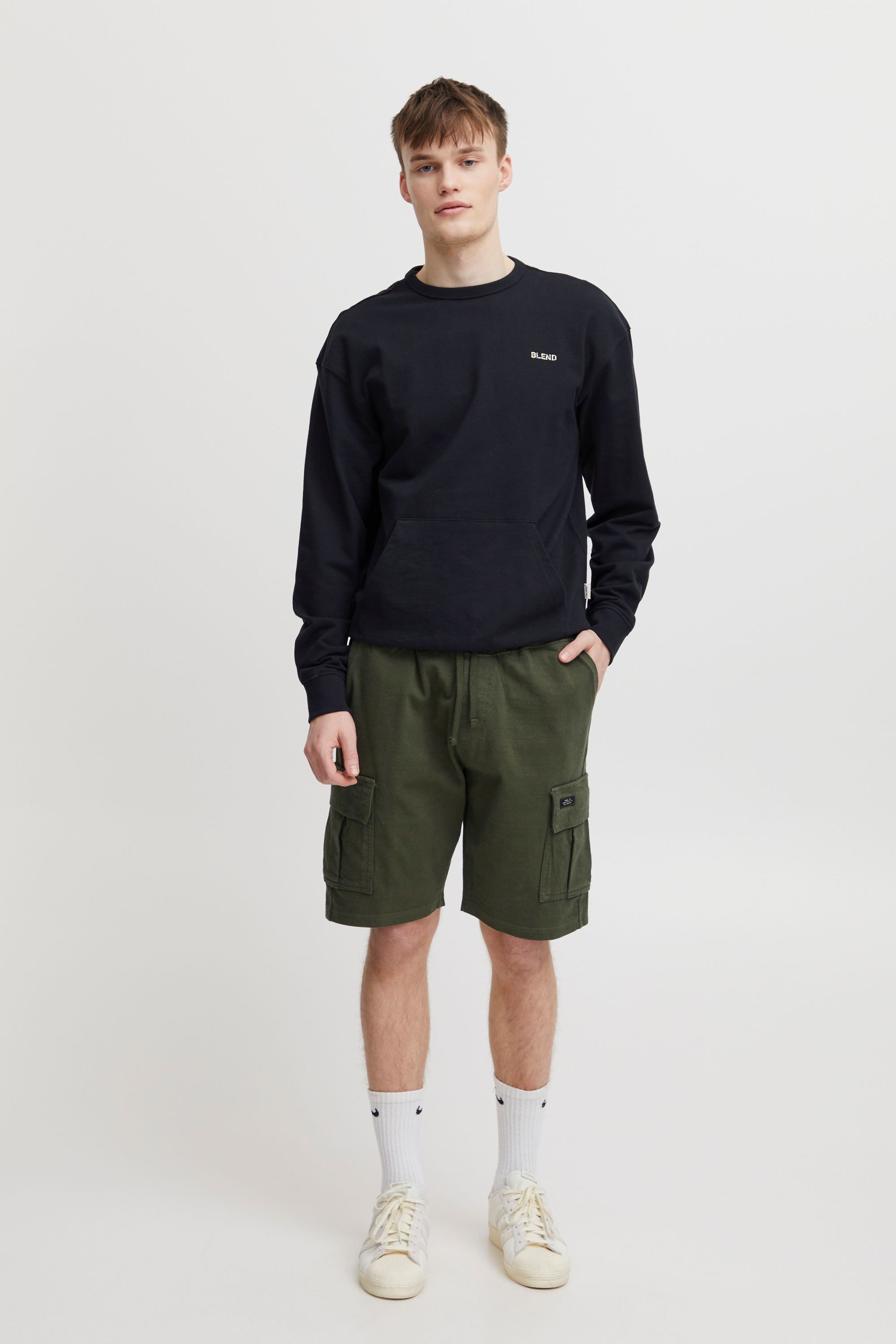 Thumbnail - Blend Cargoshorts "BHSweatshorts" Stilvolle Cargo Shorts mit Taschen