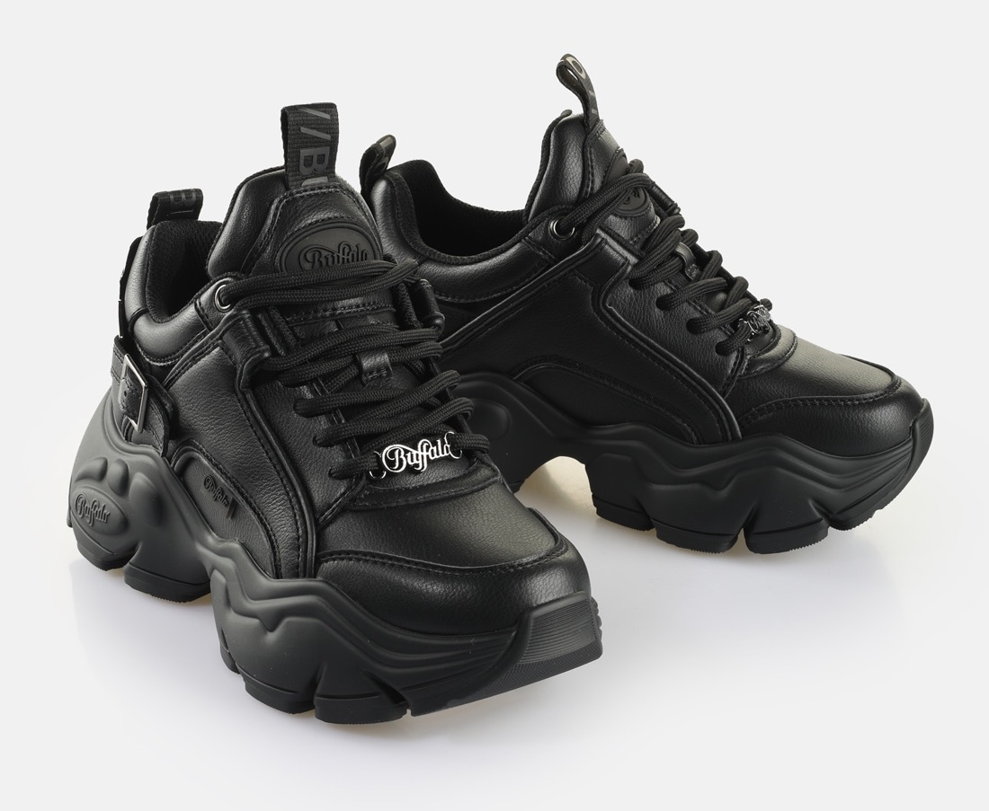 Black buffalo trainers deals