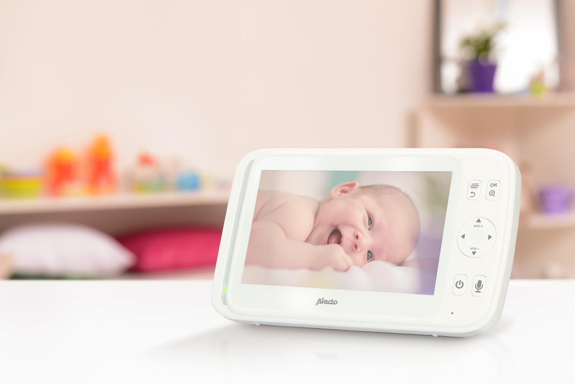 Alecto Video-Babyphone »mit 5 Farbdisplay«, 4 Schlaflieder und/oder natürliche Klänge