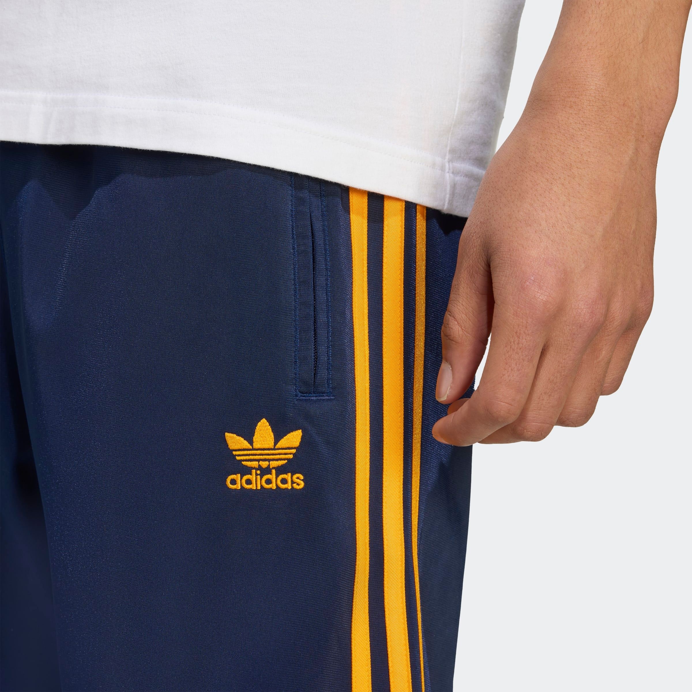 adidas Originals Shorts »FIREBIRD SHORT«, (1 tlg.), Trainingsshorts