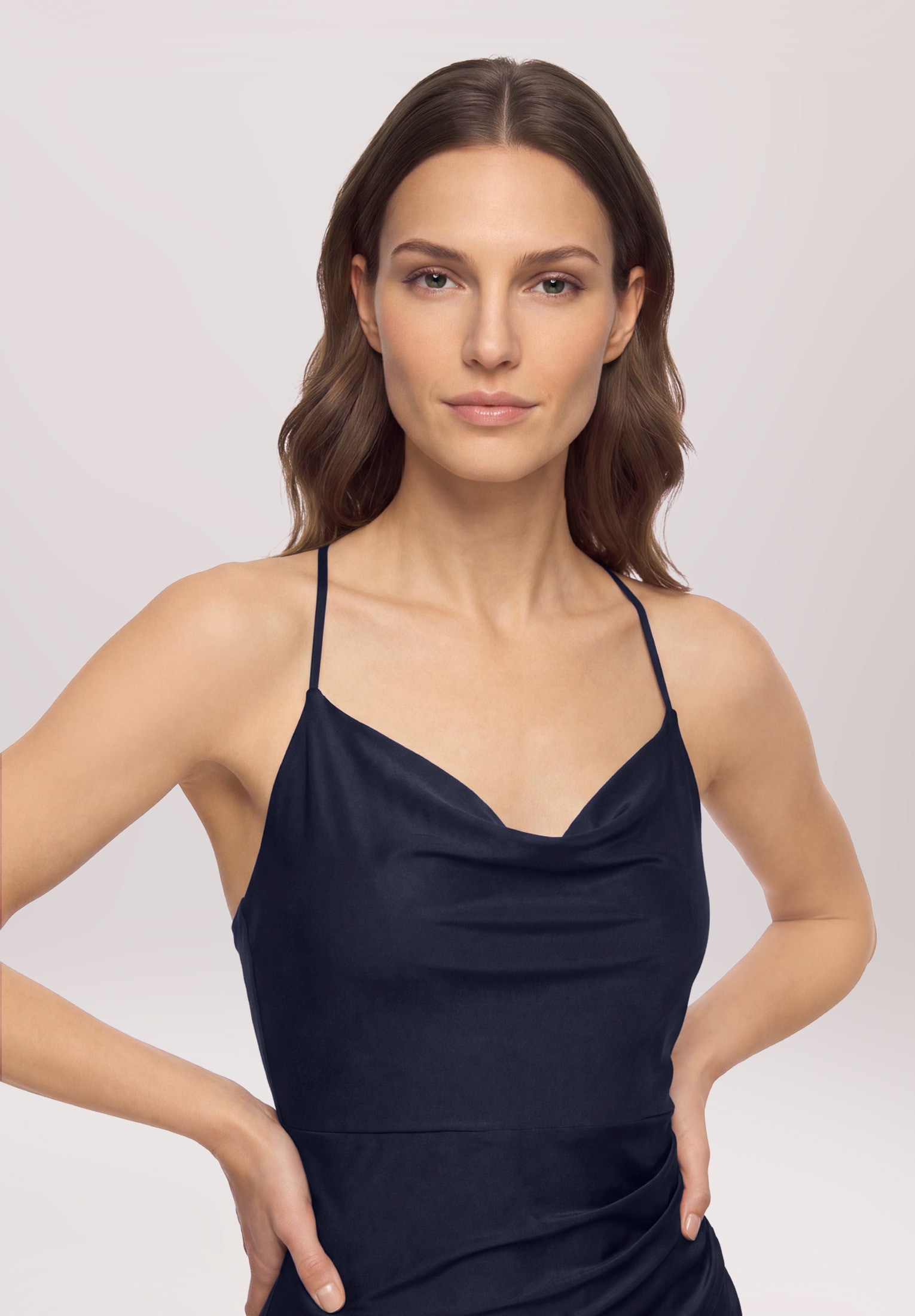 Vera Mont Abendkleid »Damen figurbetont« Ohne Tasche Schlitz