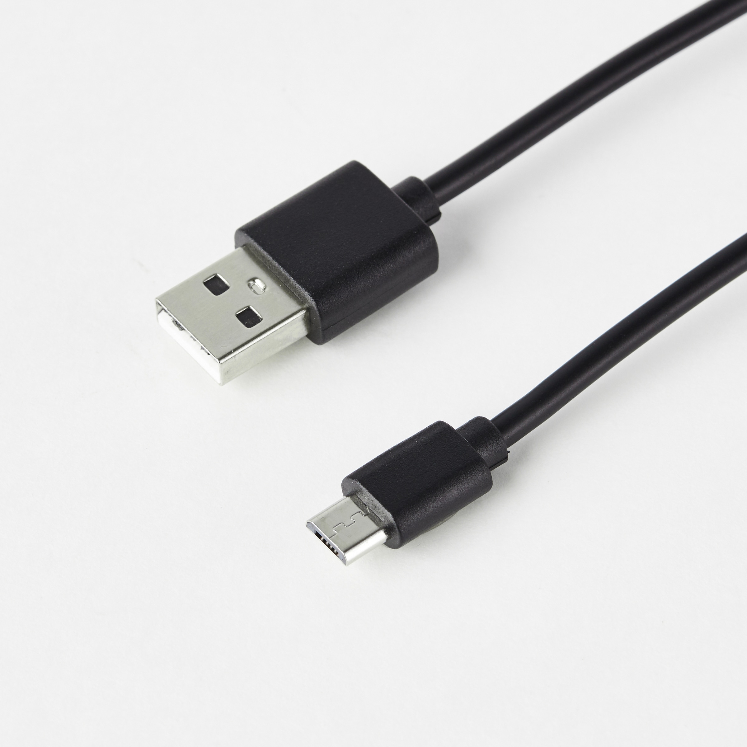 Brilliant LED Schreibtischleuchte »Pesso«,  380 lm, 3000 K, 3-Stufen dimmbar, schwenkbar, aufladbar über USB-C